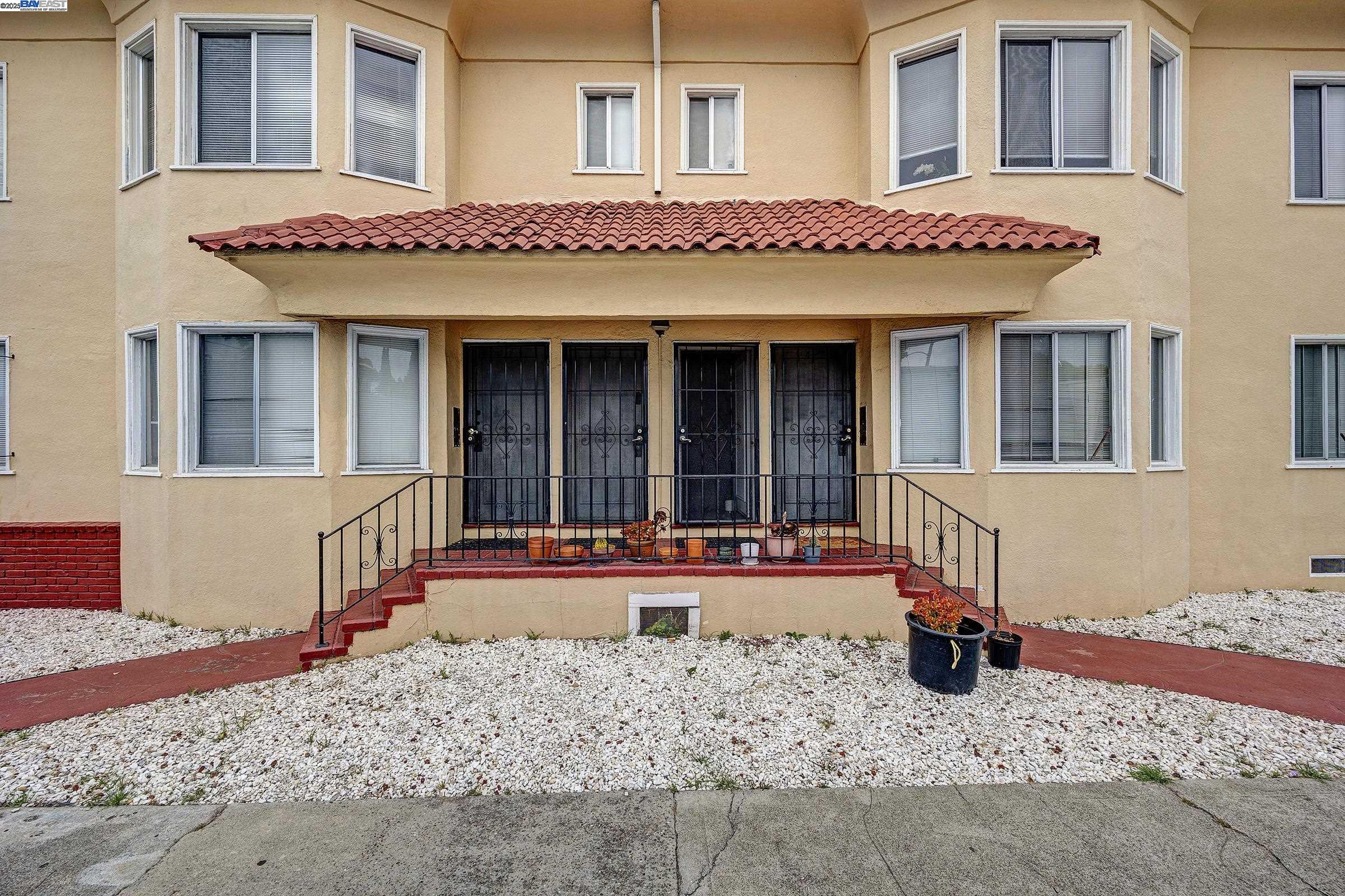 Detail Gallery Image 2 of 34 For 6000 Macarthur Blvd., Oakland,  CA 94605 - – Beds | – Baths