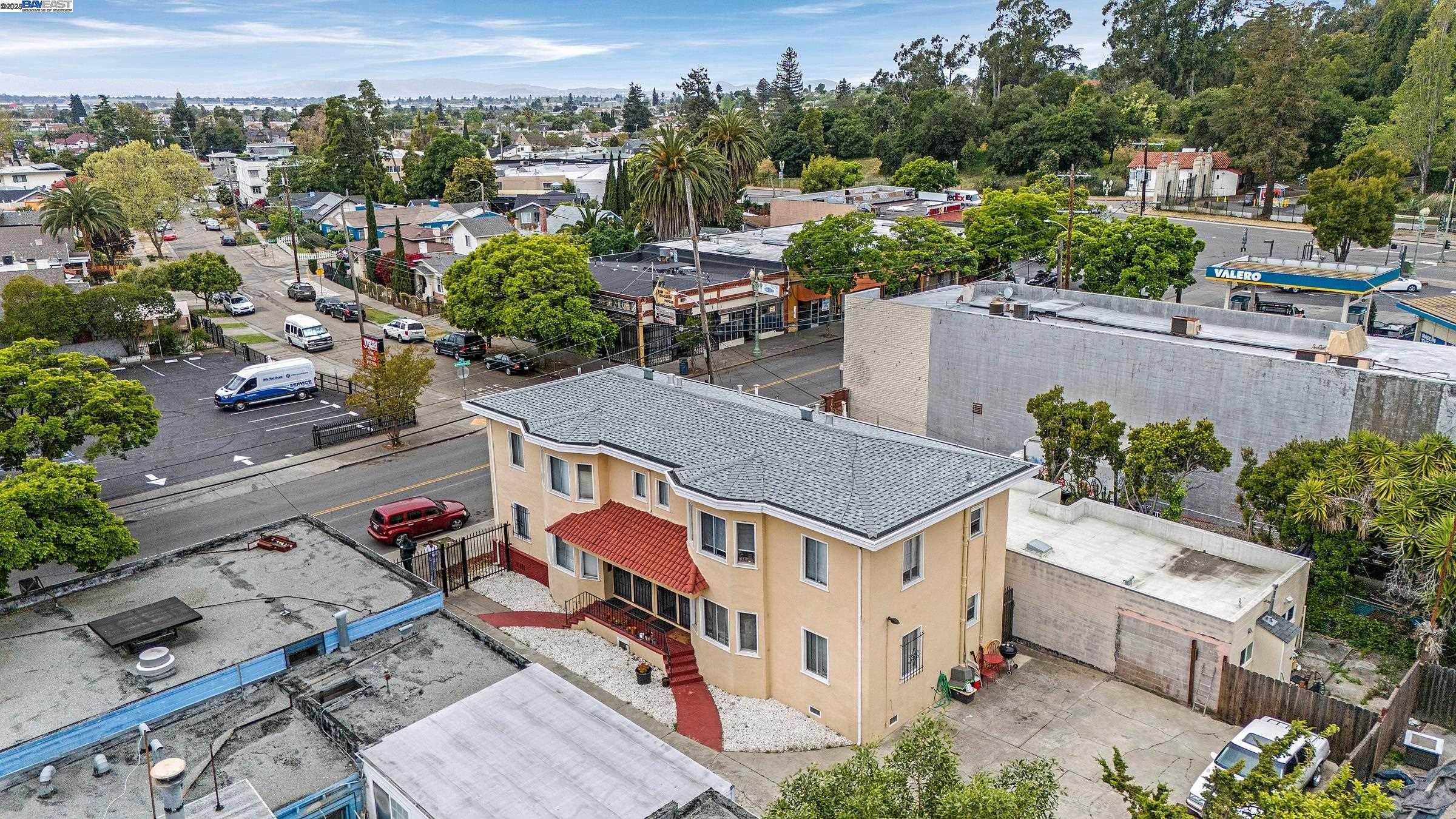 Detail Gallery Image 32 of 34 For 6000 Macarthur Blvd., Oakland,  CA 94605 - – Beds | – Baths