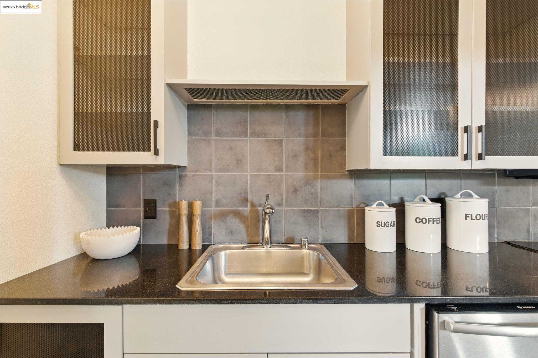 Photo #11: 41095452 Listing: Photo #11