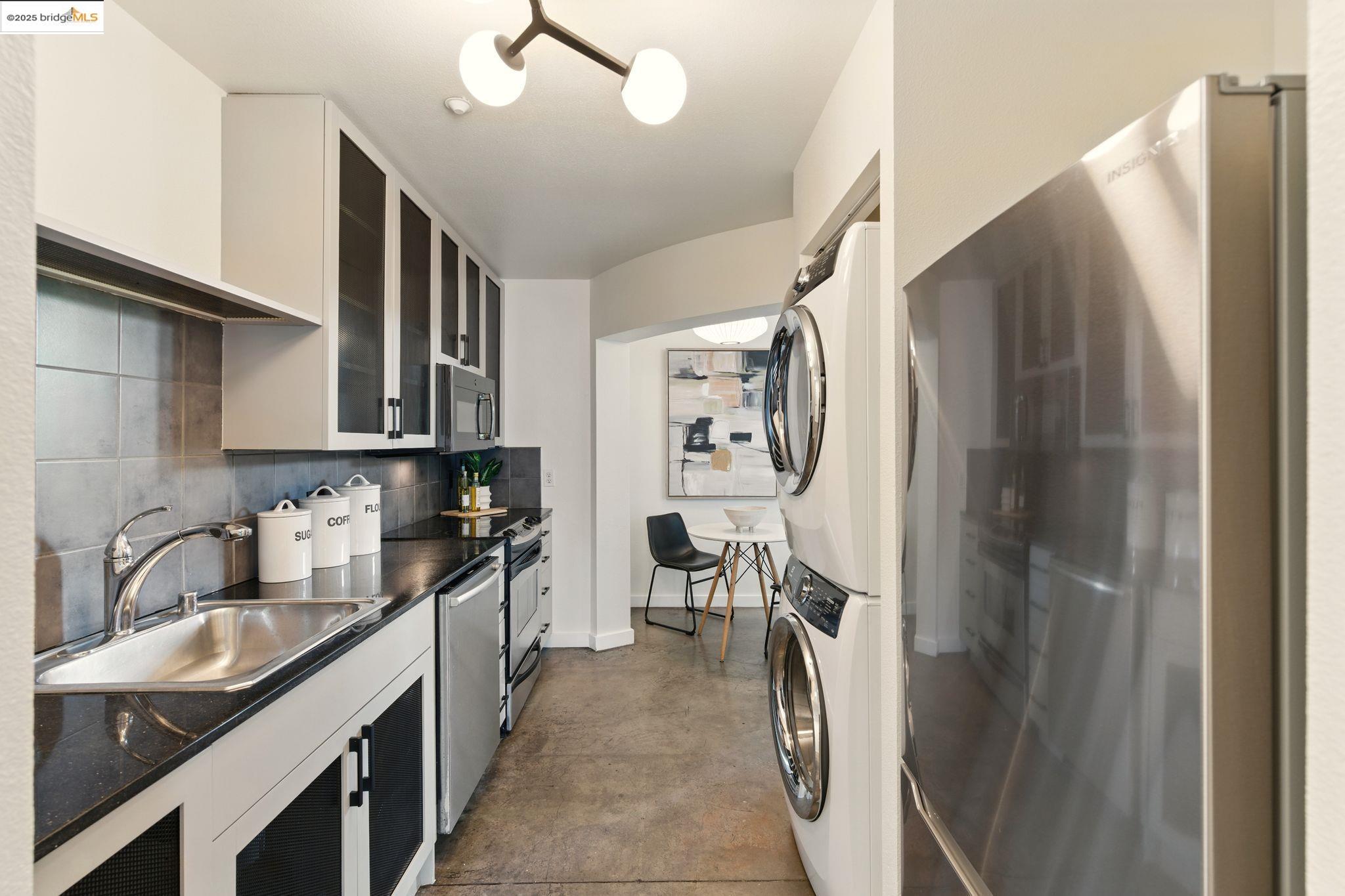 Photo #9: 41095452 Listing: Photo #9