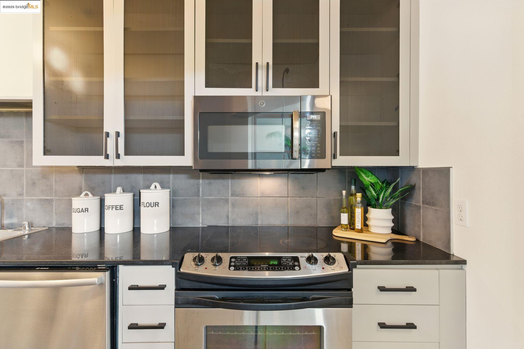 Photo #10: 41095452 Listing: Photo #10