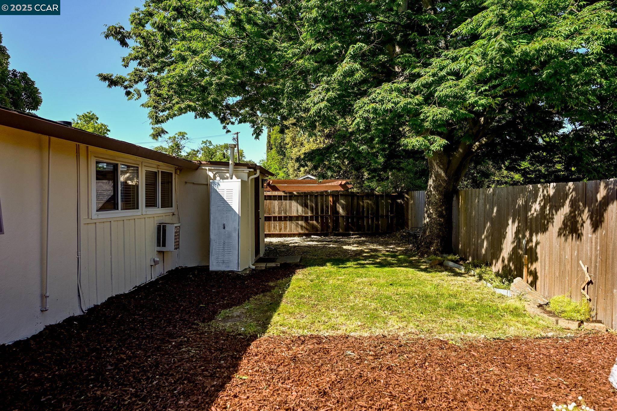 property-img
