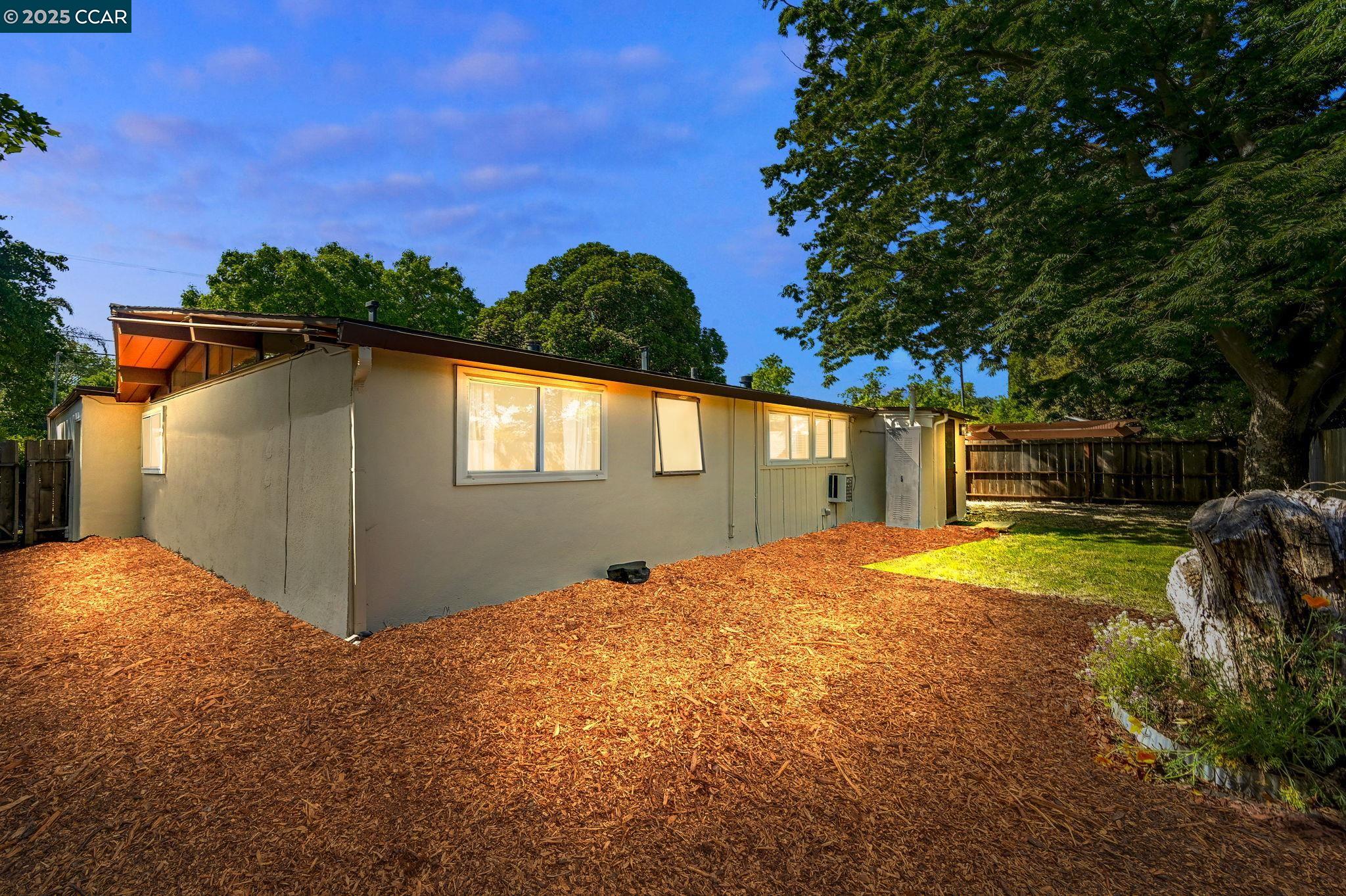 property-img