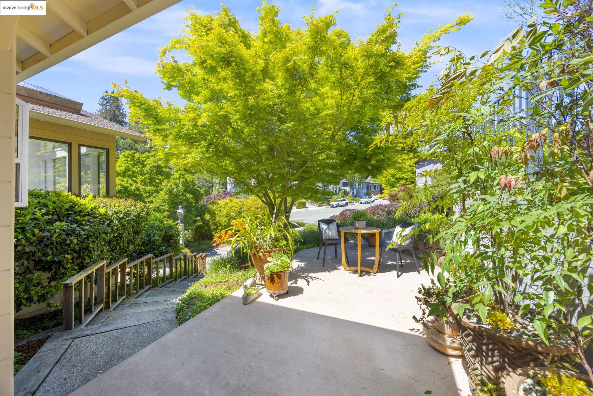 Detail Gallery Image 36 of 39 For 38 La Salle Ave, Piedmont,  CA 94611 - 4 Beds | 3 Baths