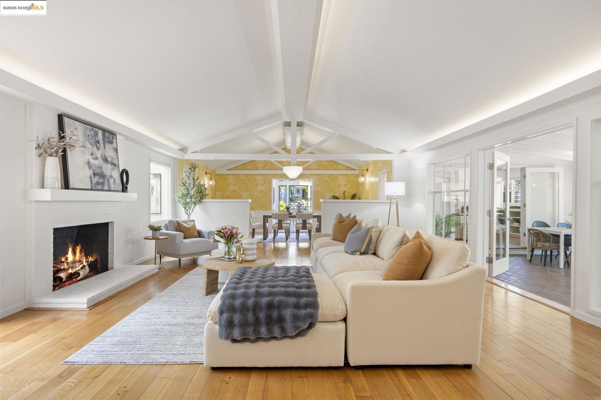 Detail Gallery Image 5 of 39 For 38 La Salle Ave, Piedmont,  CA 94611 - 4 Beds | 3 Baths