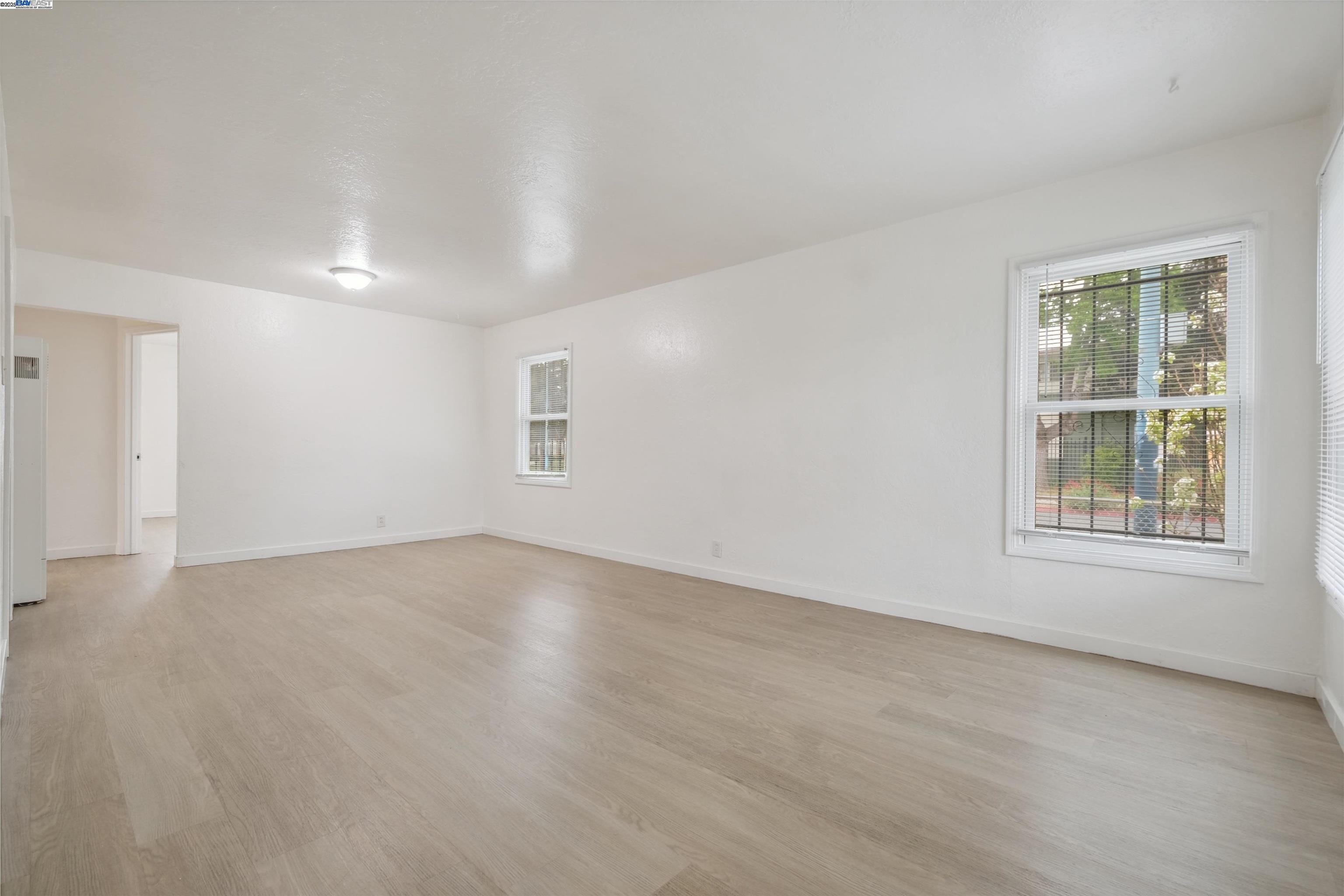 6601 Eastlawn St, Oakland, California 94621, 3 Bedrooms Bedrooms, 5 Rooms Rooms,1 BathroomBathrooms,Residential,For Sale,6601 Eastlawn St,41095467