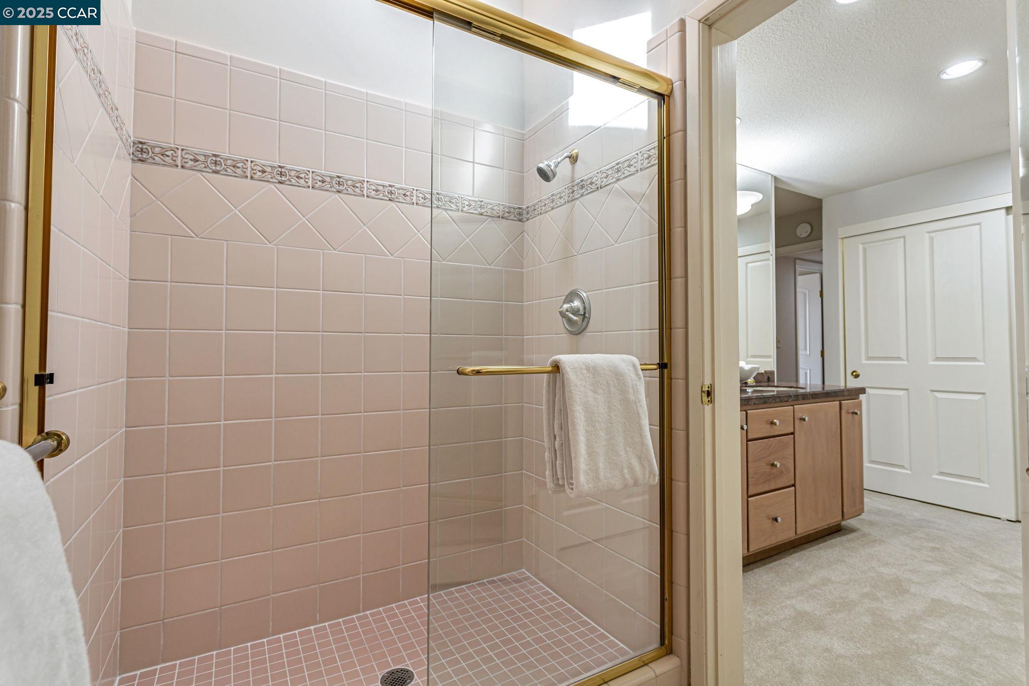 Photo #22: 41095469 Listing: Photo #22