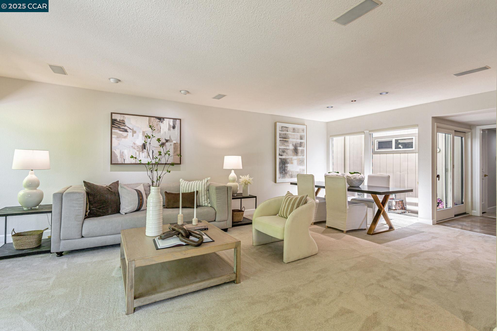 Photo #7: 41095469 Listing: Photo #7
