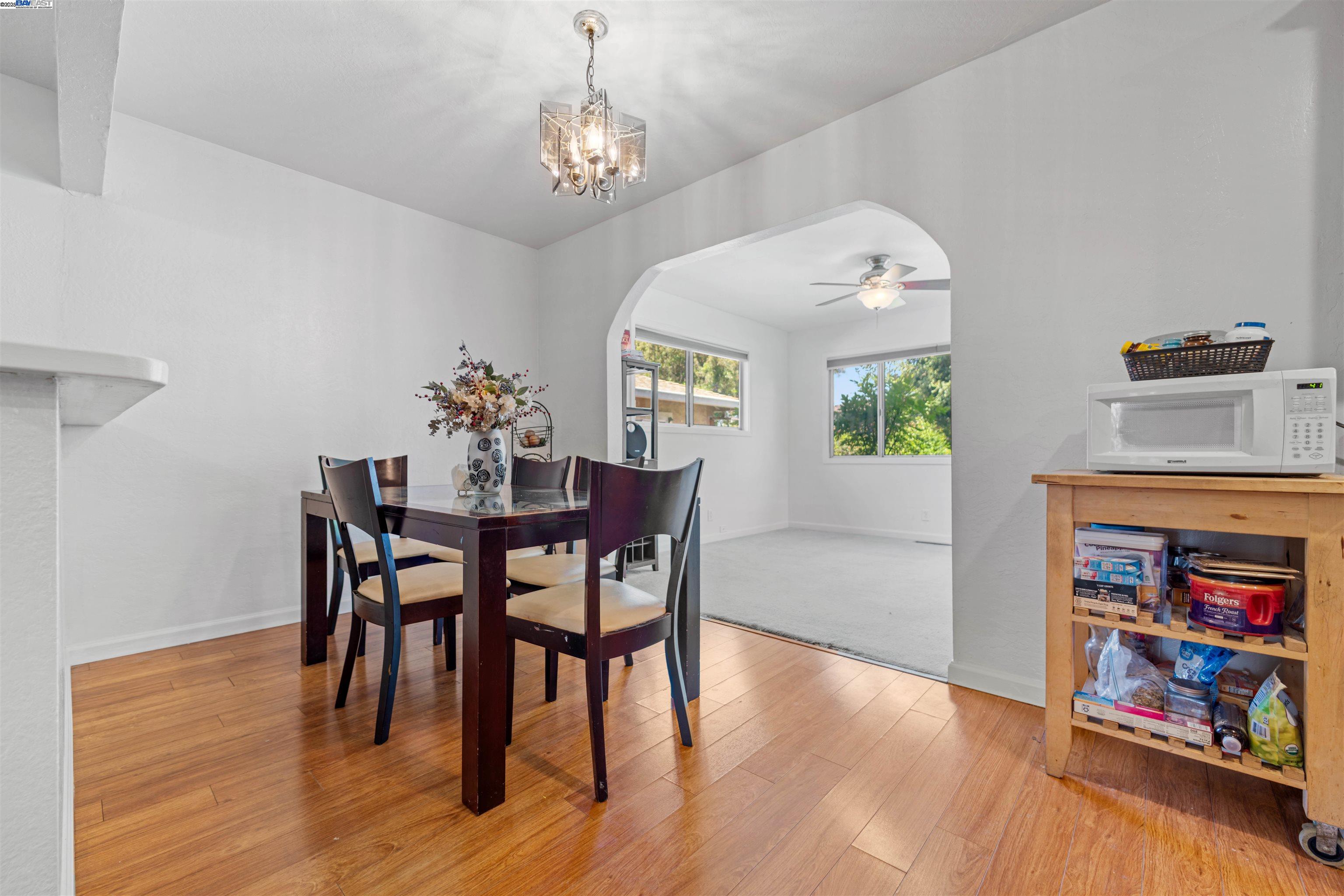 Detail Gallery Image 4 of 27 For 3188 Mount Rainier Dr, San Jose,  CA 95127 - 3 Beds | 2 Baths