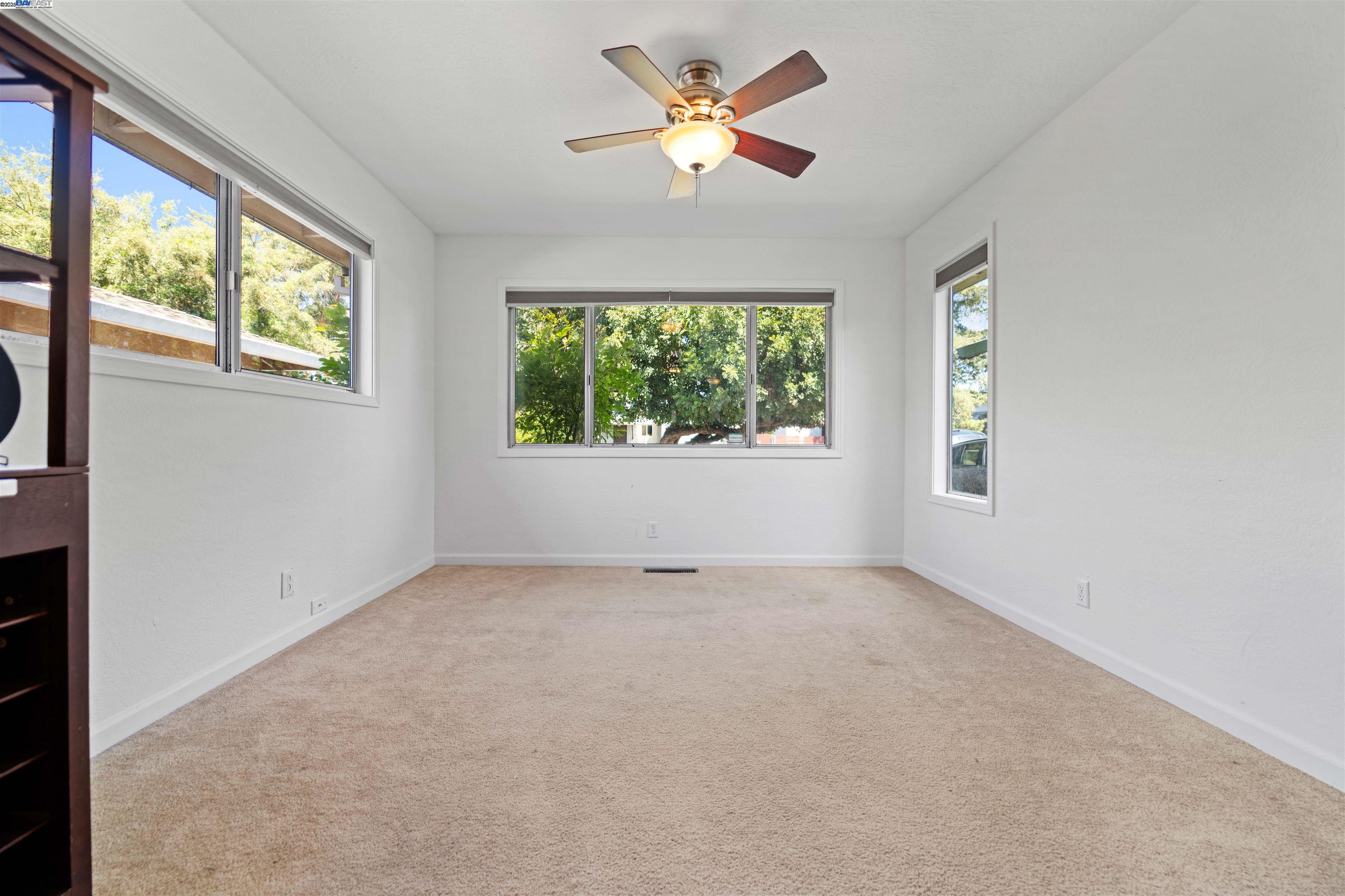 Detail Gallery Image 6 of 27 For 3188 Mount Rainier Dr, San Jose,  CA 95127 - 3 Beds | 2 Baths