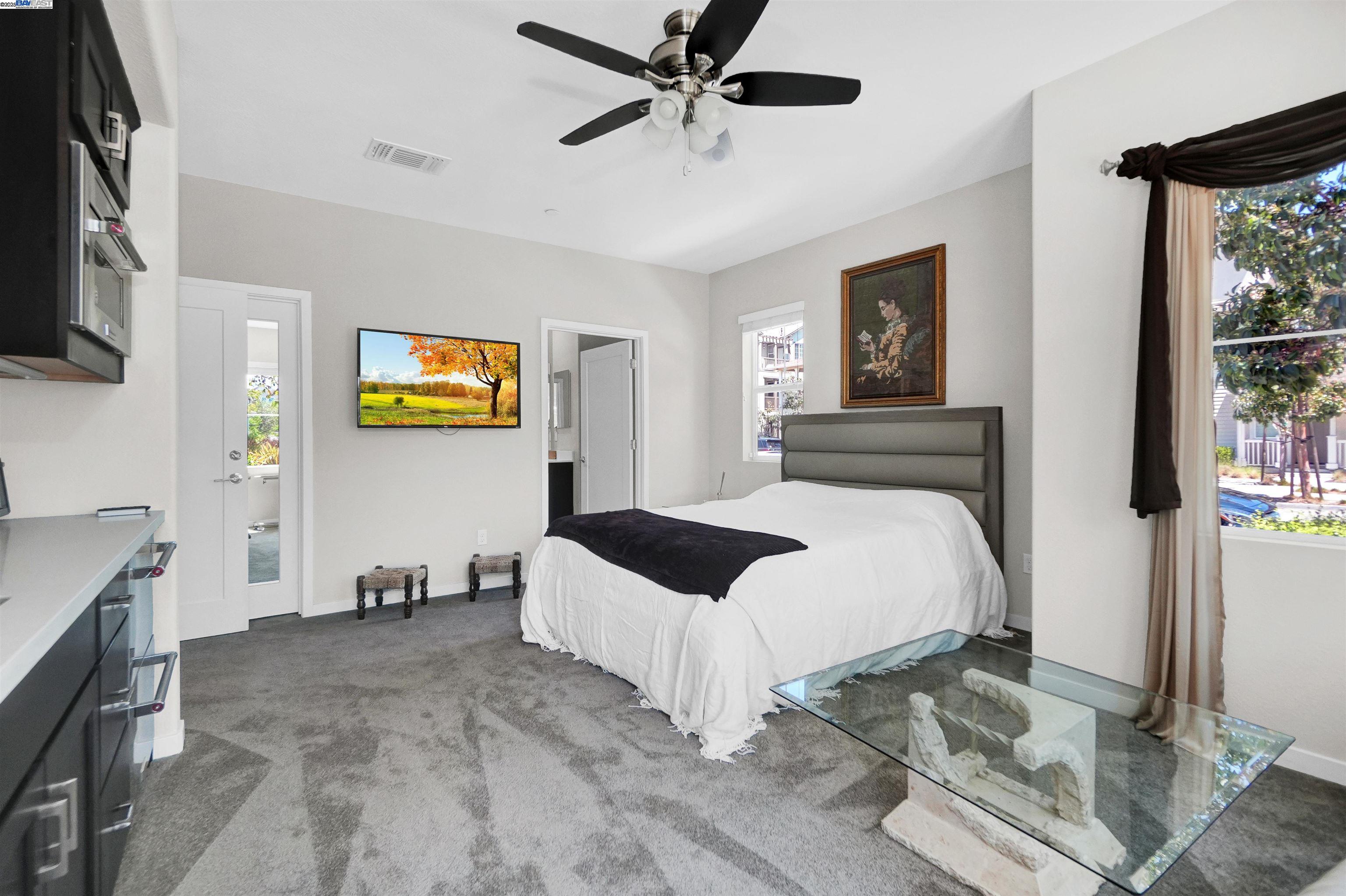 Detail Gallery Image 12 of 55 For 8550 Boardwalk Way, Newark,  CA 94560 - 4 Beds | 3/1 Baths