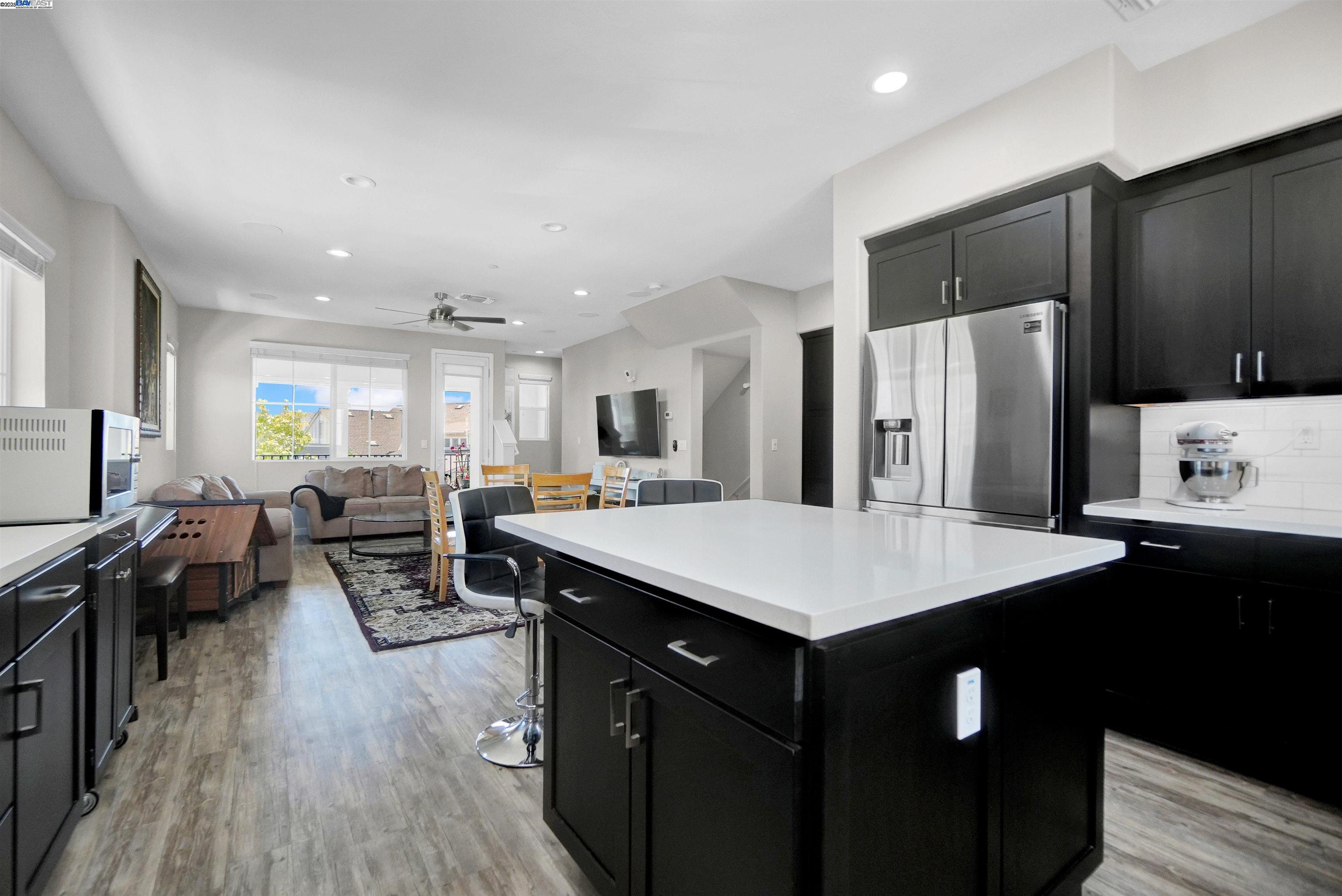 Detail Gallery Image 23 of 55 For 8550 Boardwalk Way, Newark,  CA 94560 - 4 Beds | 3/1 Baths