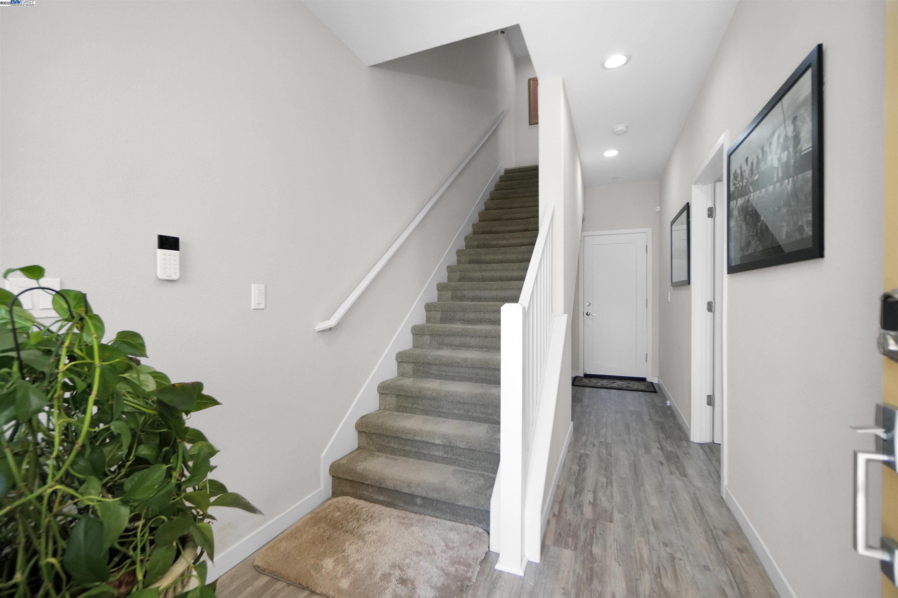 Detail Gallery Image 7 of 55 For 8550 Boardwalk Way, Newark,  CA 94560 - 4 Beds | 3/1 Baths