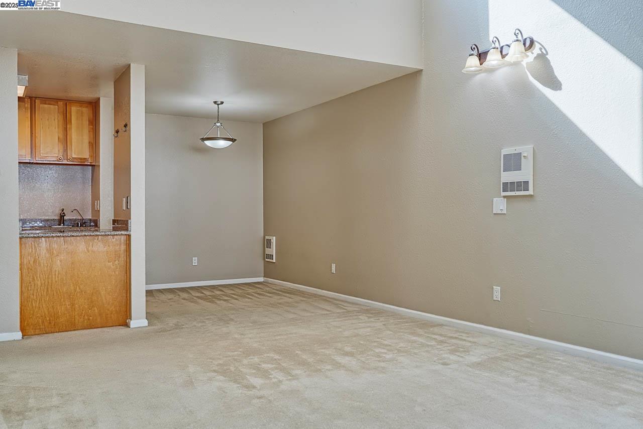 Detail Gallery Image 4 of 32 For 3300 Wolcott Cmn #210,  Fremont,  CA 94538 - 1 Beds | 1 Baths