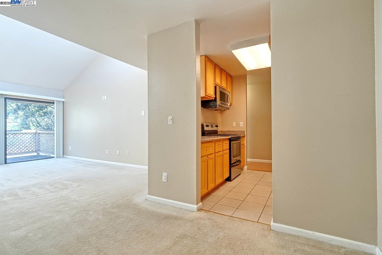 Detail Gallery Image 8 of 32 For 3300 Wolcott Cmn #210,  Fremont,  CA 94538 - 1 Beds | 1 Baths