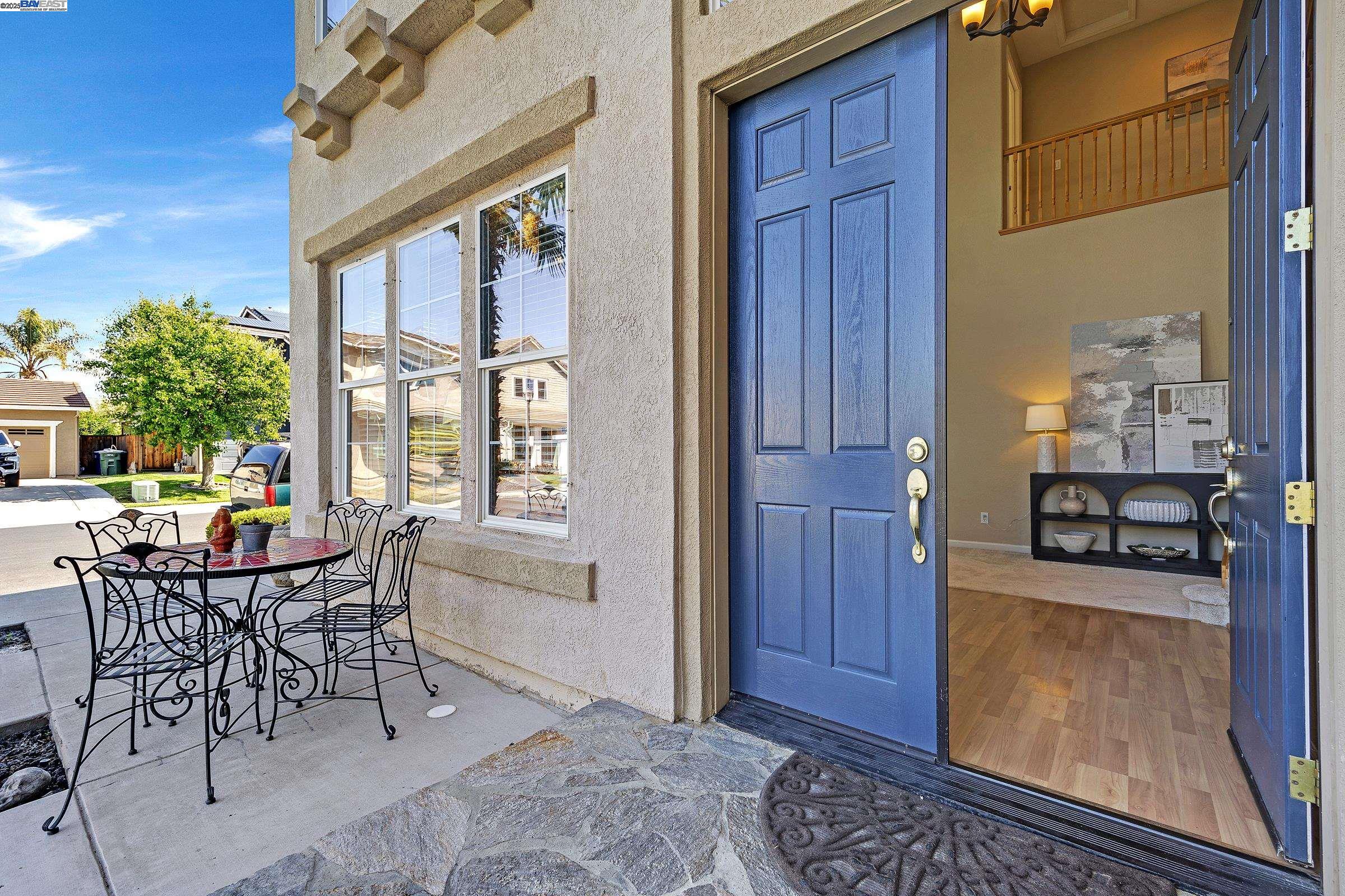 Detail Gallery Image 2 of 38 For 703 Seminole Ct, Discovery Bay,  CA 94505 - 5 Beds | 3 Baths