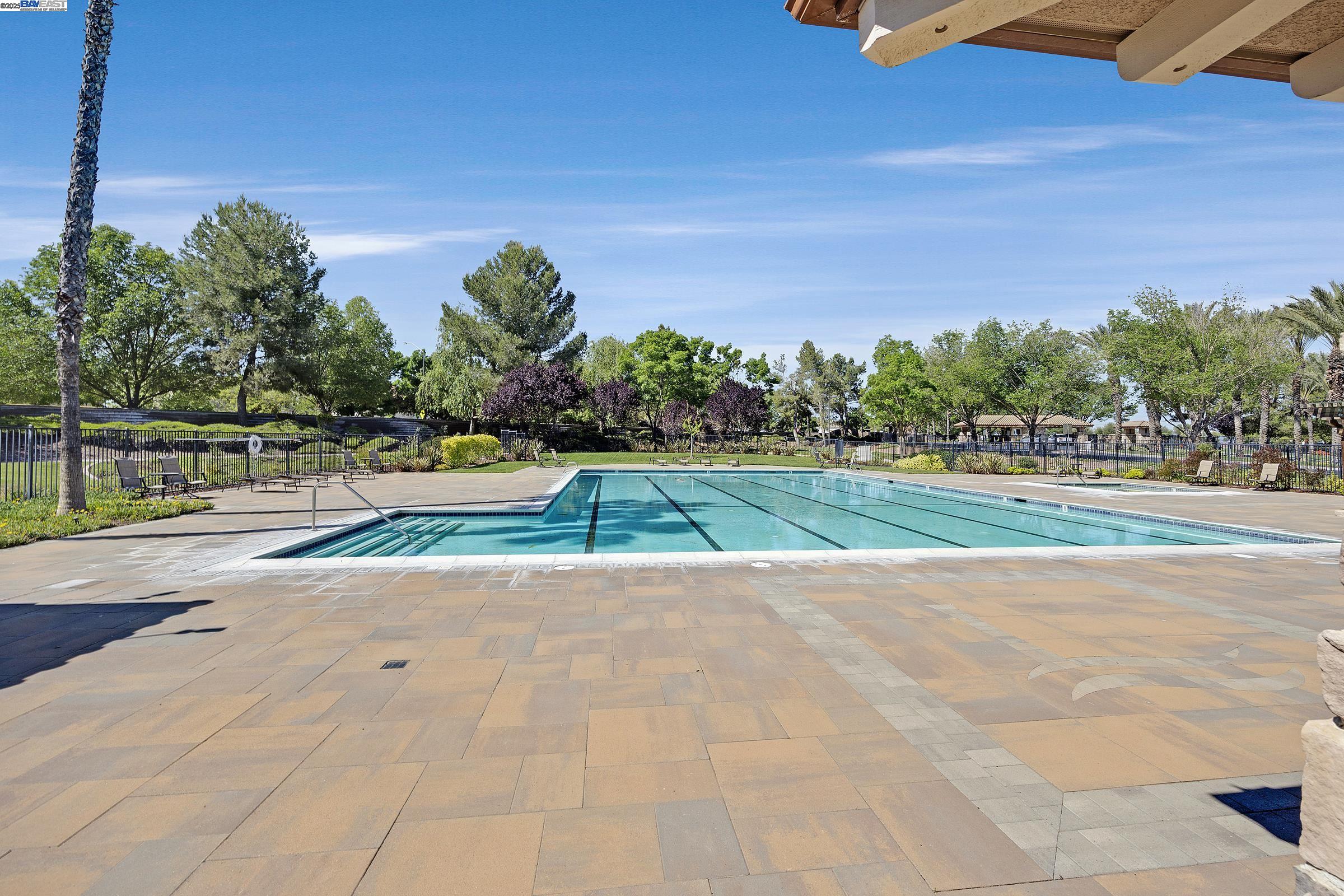 Detail Gallery Image 35 of 38 For 703 Seminole Ct, Discovery Bay,  CA 94505 - 5 Beds | 3 Baths