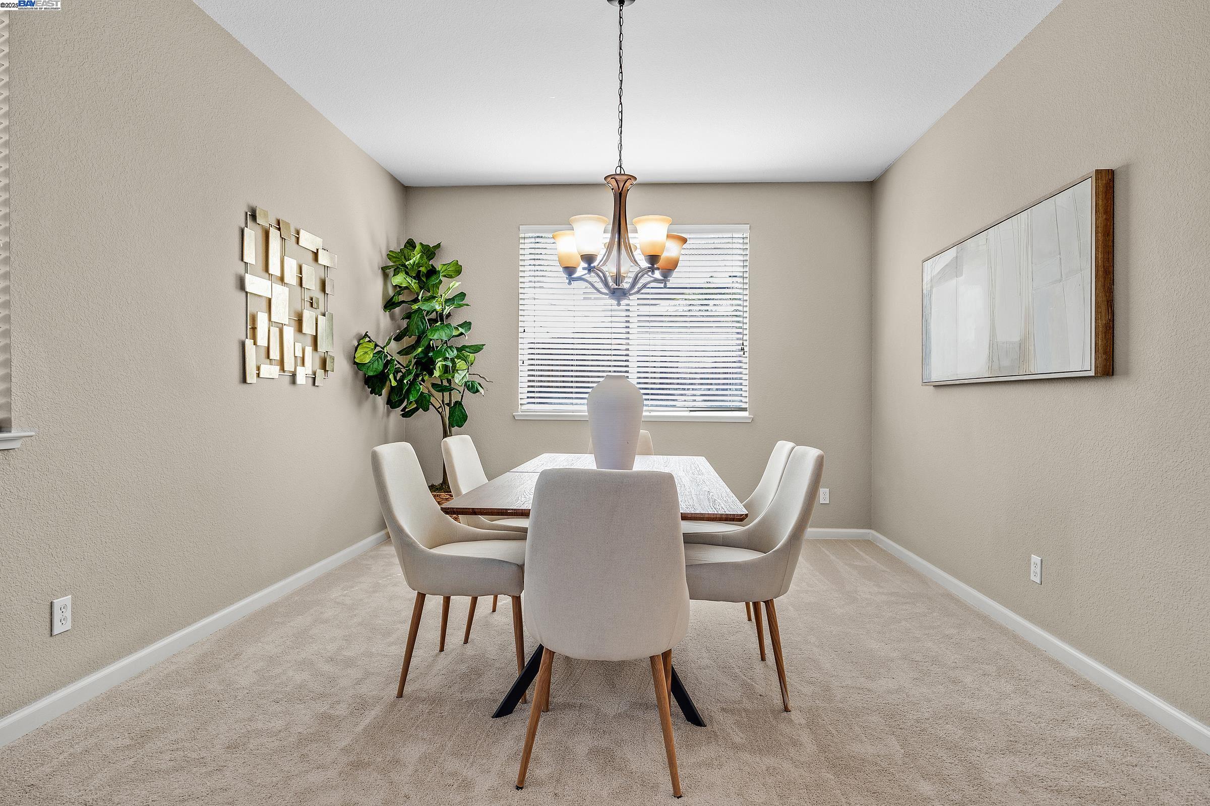 Detail Gallery Image 5 of 38 For 703 Seminole Ct, Discovery Bay,  CA 94505 - 5 Beds | 3 Baths