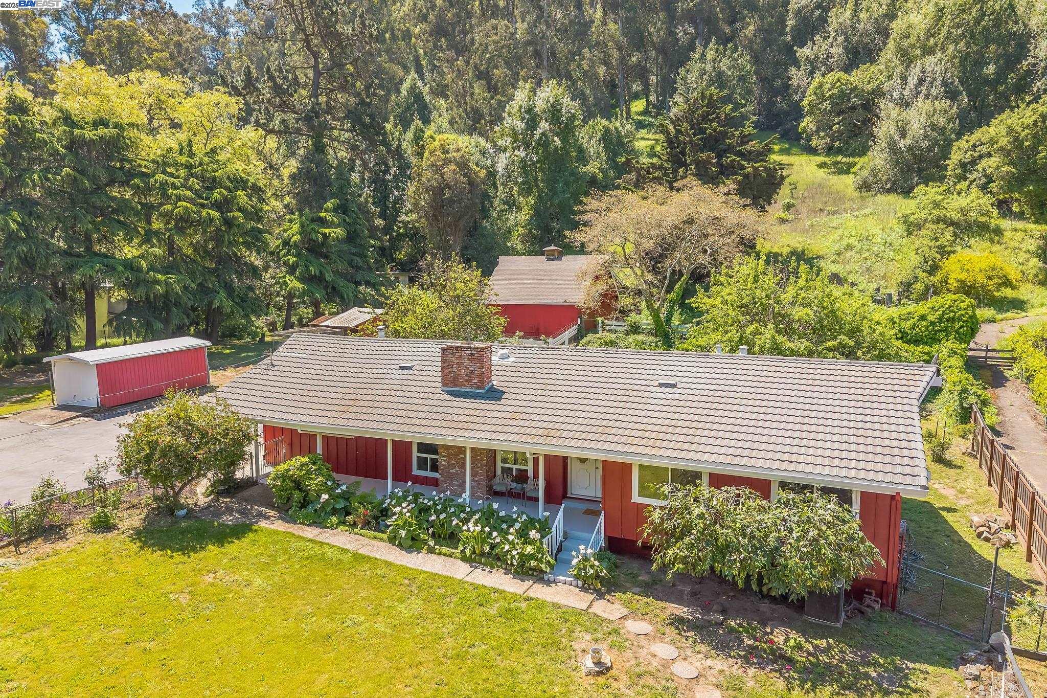 Detail Gallery Image 2 of 18 For 6301 Palo Verde, Castro Valley,  CA 94552 - 3 Beds | 2 Baths