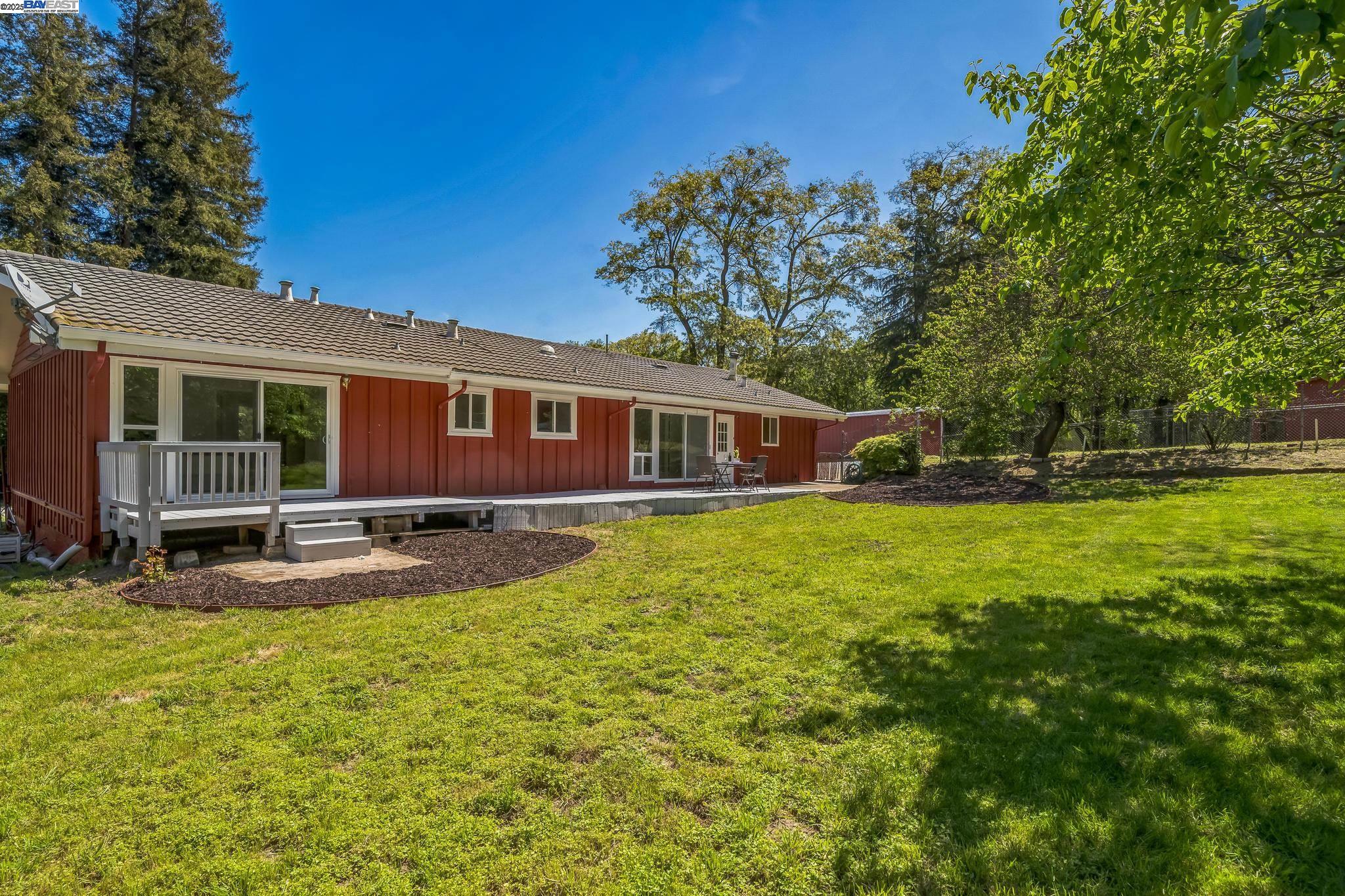 Detail Gallery Image 13 of 18 For 6301 Palo Verde, Castro Valley,  CA 94552 - 3 Beds | 2 Baths