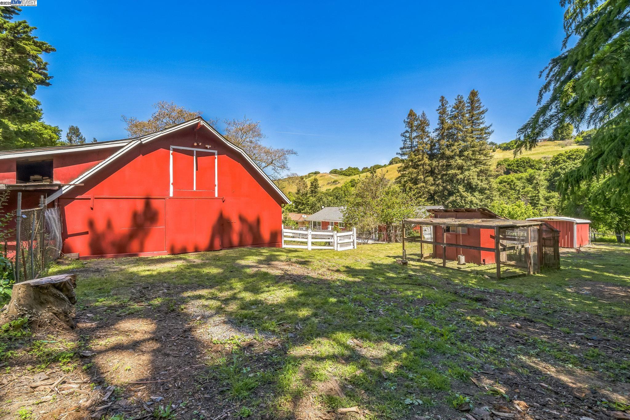 Detail Gallery Image 16 of 18 For 6301 Palo Verde, Castro Valley,  CA 94552 - 3 Beds | 2 Baths