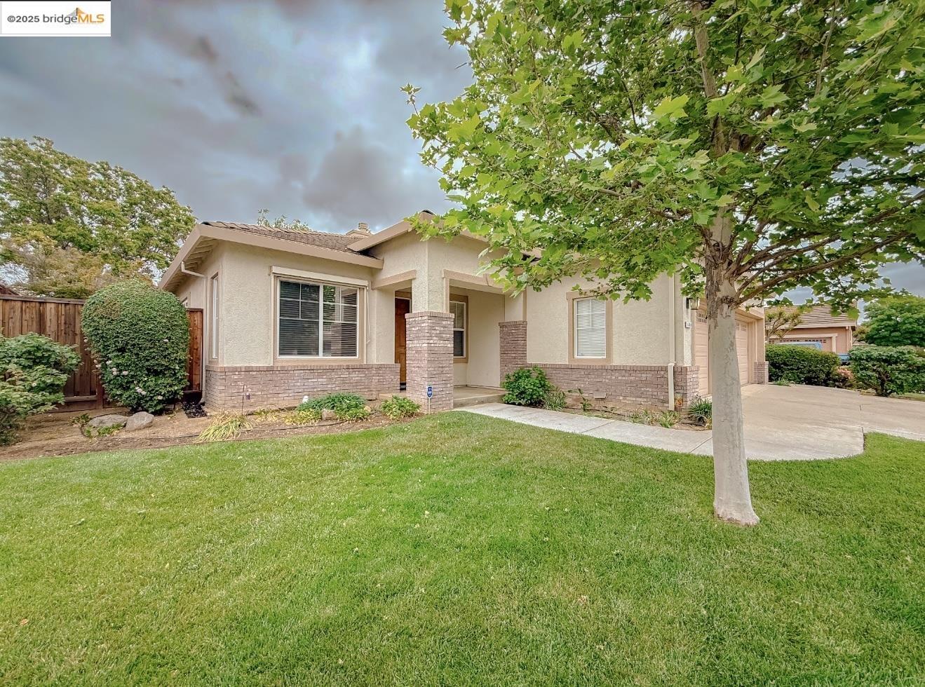 Detail Gallery Image 3 of 48 For 400 Madison Ct, Brentwood,  CA 94513 - 3 Beds | 2 Baths
