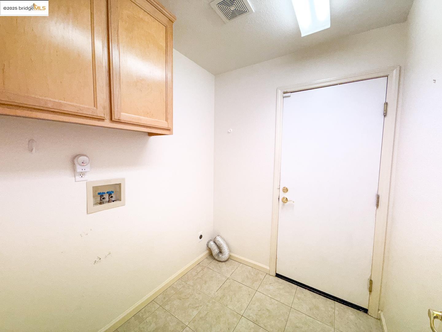 Detail Gallery Image 27 of 48 For 400 Madison Ct, Brentwood,  CA 94513 - 3 Beds | 2 Baths