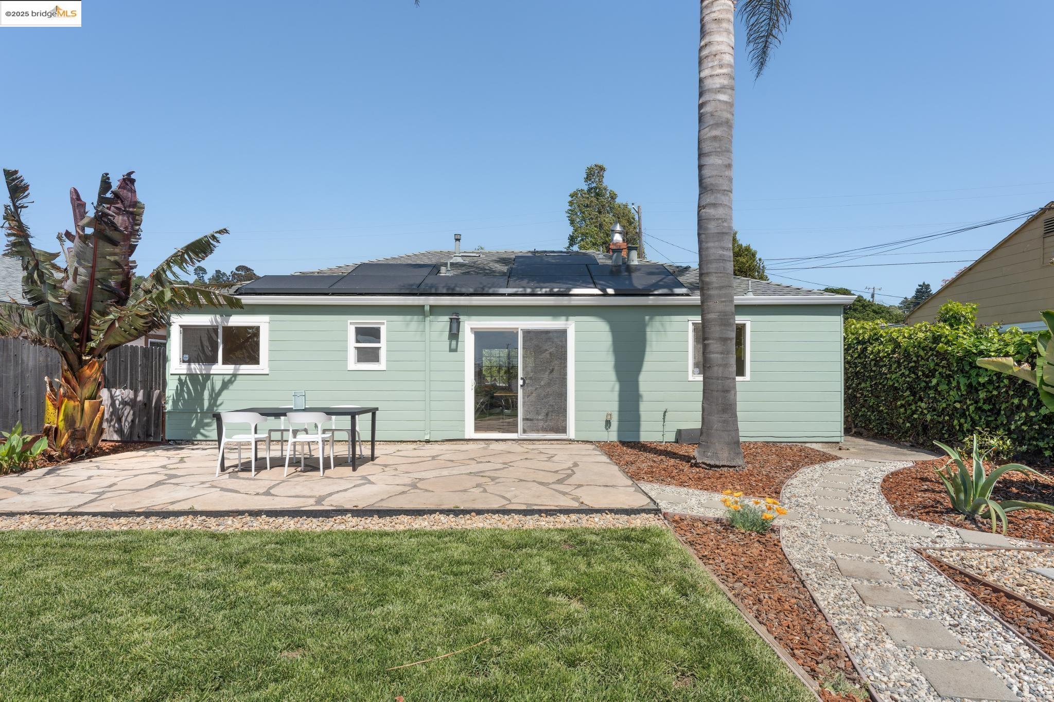 Detail Gallery Image 15 of 39 For 1225 Gerald Ave, San Pablo,  CA 94806 - 2 Beds | 1 Baths