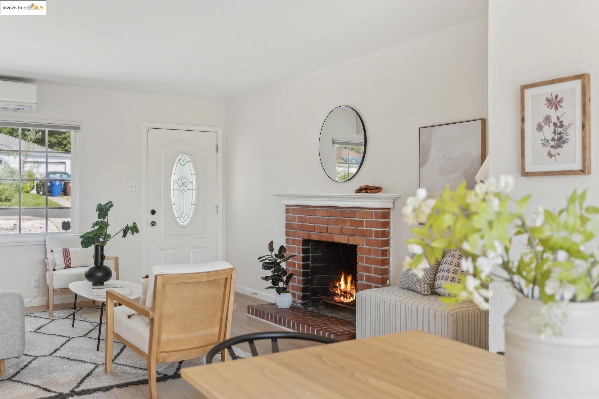 Detail Gallery Image 8 of 39 For 1225 Gerald Ave, San Pablo,  CA 94806 - 2 Beds | 1 Baths