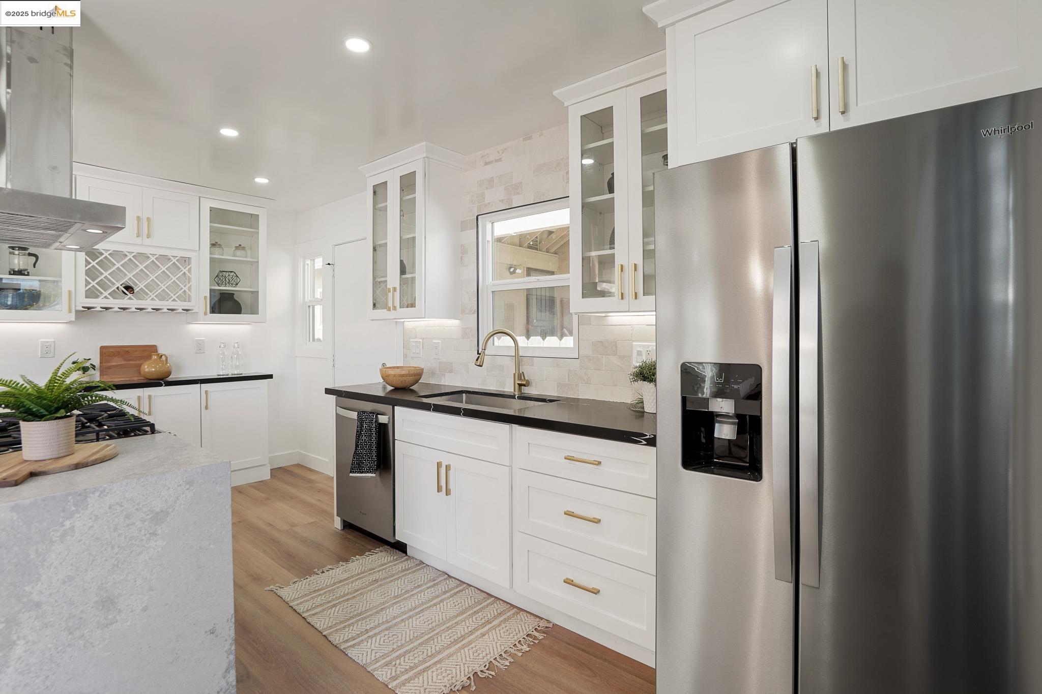 10517 Pippin, Oakland, California 94603, 2 Bedrooms Bedrooms, 5 Rooms Rooms,1 BathroomBathrooms,Residential,For Sale,10517 Pippin,41095495