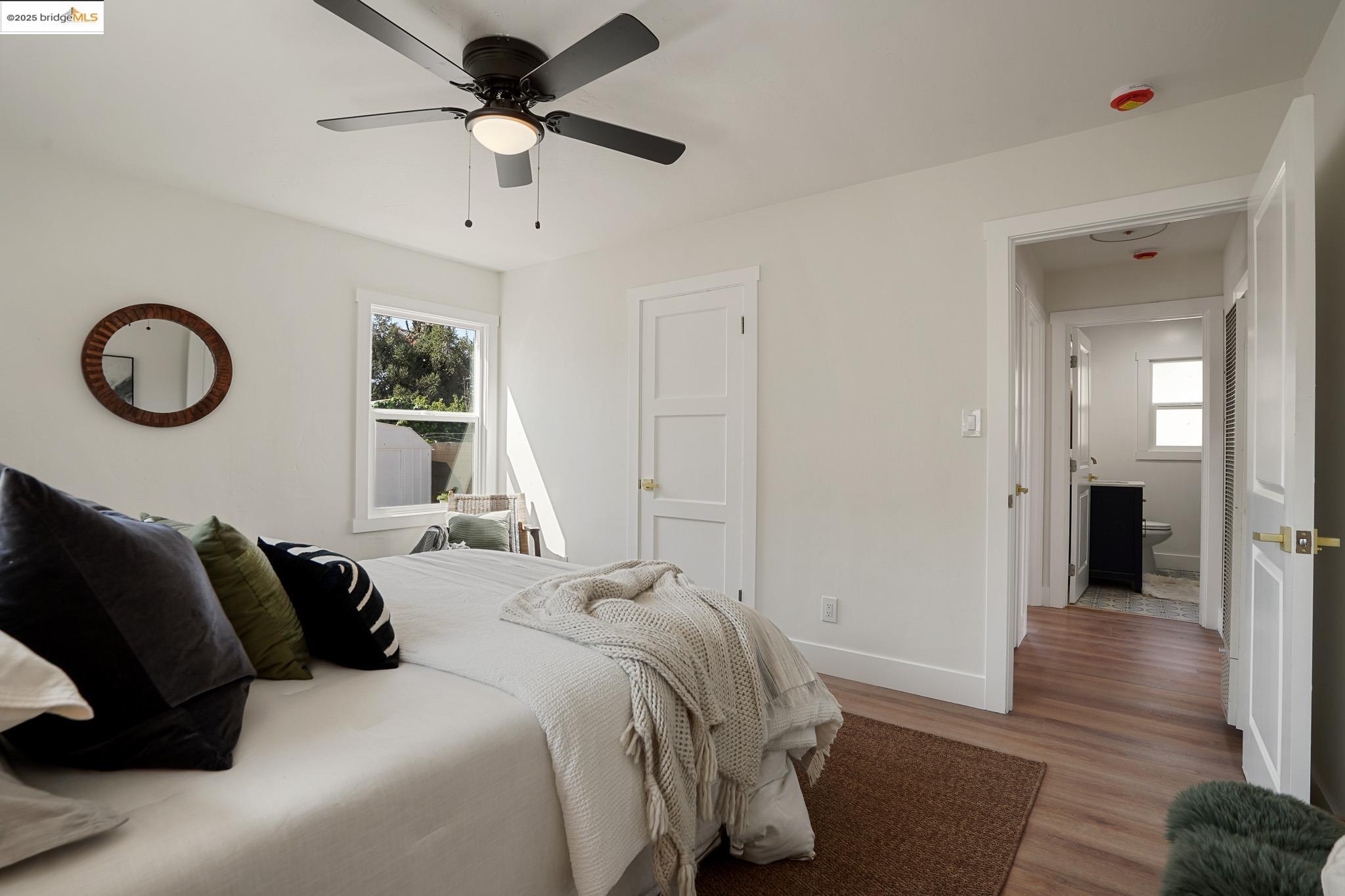 10517 Pippin, Oakland, California 94603, 2 Bedrooms Bedrooms, 5 Rooms Rooms,1 BathroomBathrooms,Residential,For Sale,10517 Pippin,41095495