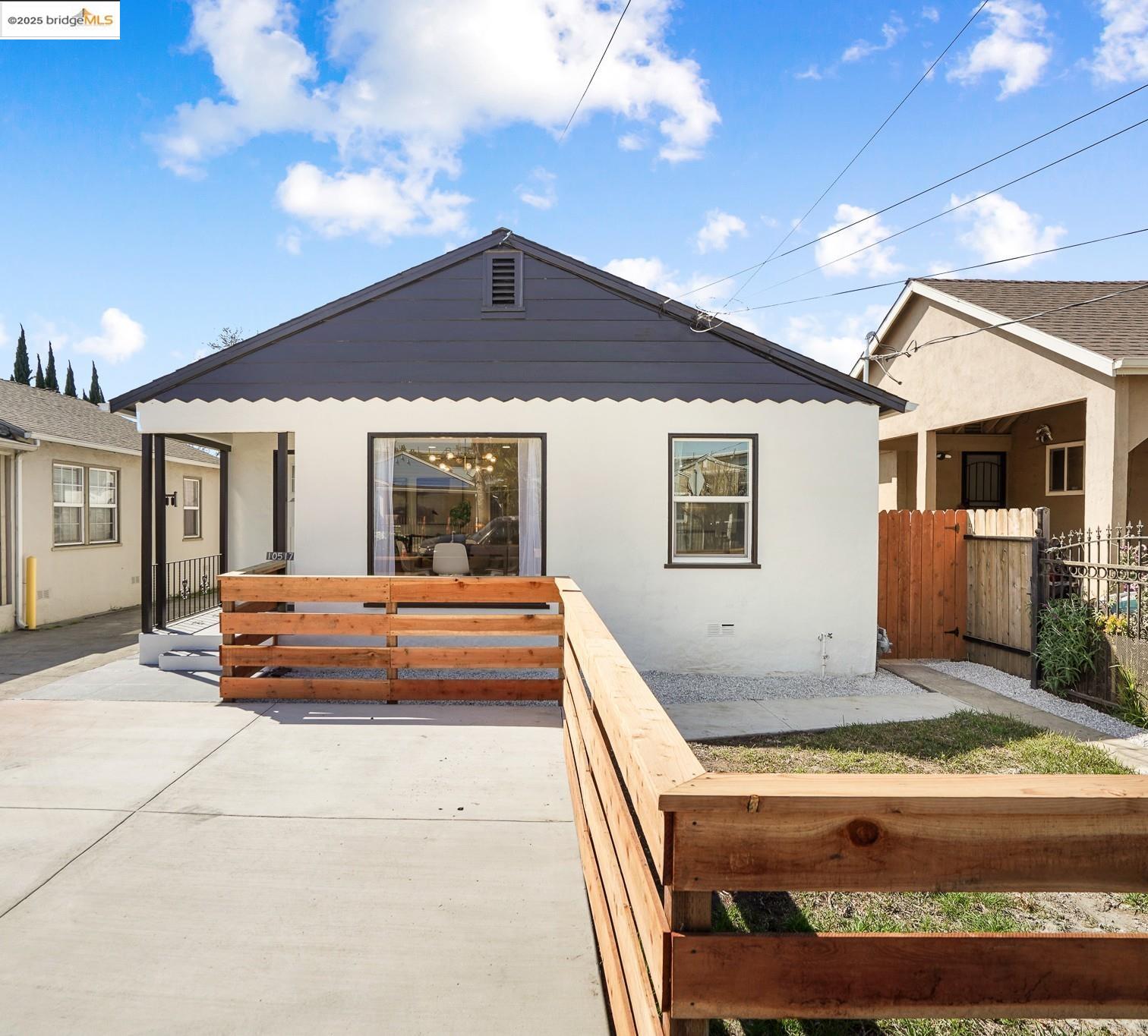 10517 Pippin, Oakland, California 94603, 2 Bedrooms Bedrooms, 5 Rooms Rooms,1 BathroomBathrooms,Residential,For Sale,10517 Pippin,41095495