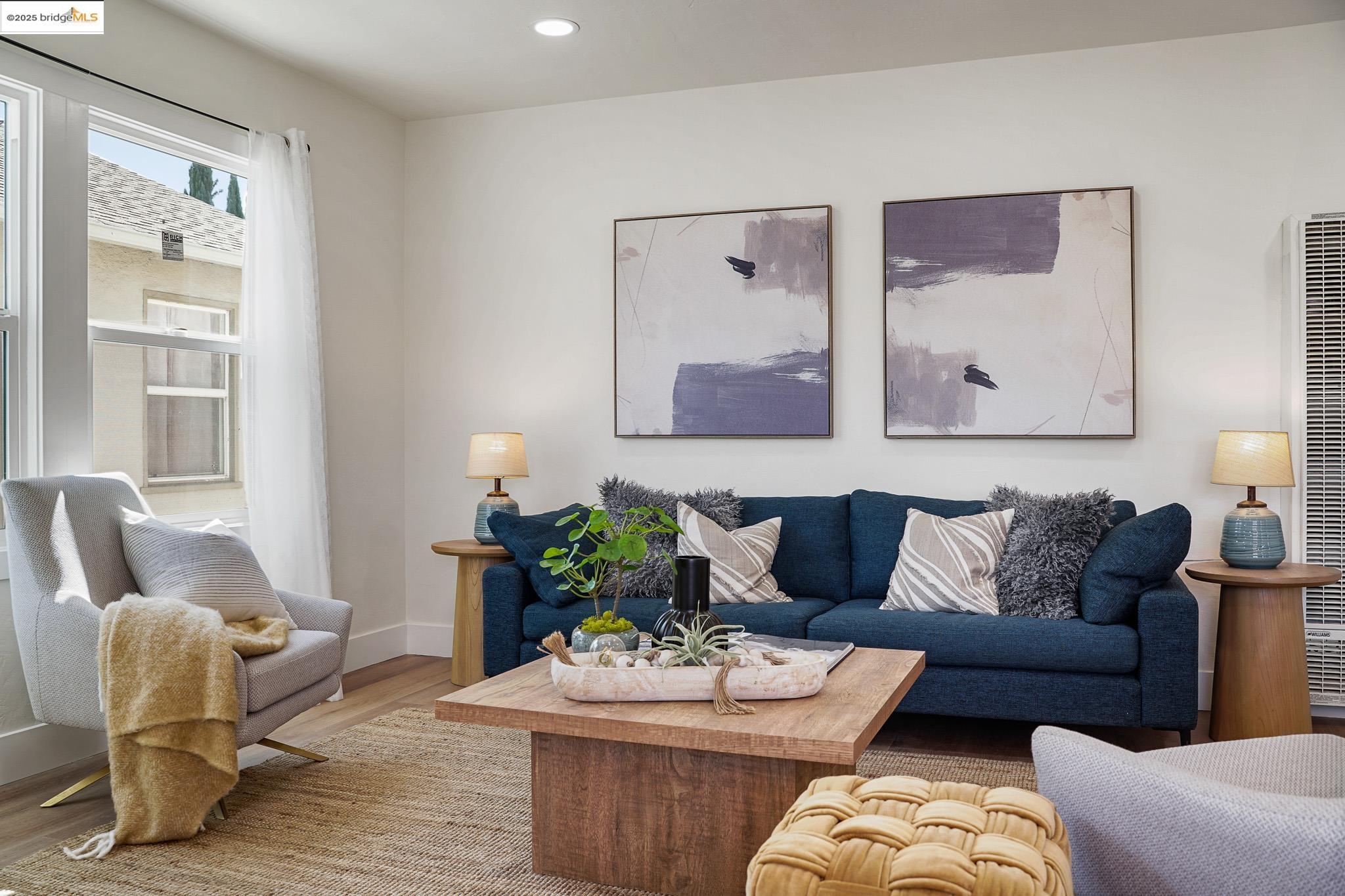 10517 Pippin, Oakland, California 94603, 2 Bedrooms Bedrooms, 5 Rooms Rooms,1 BathroomBathrooms,Residential,For Sale,10517 Pippin,41095495
