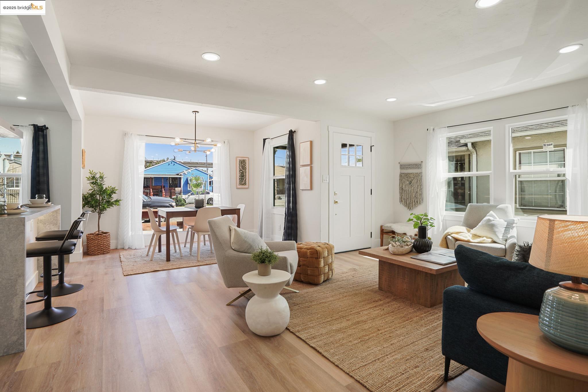 10517 Pippin, Oakland, California 94603, 2 Bedrooms Bedrooms, 5 Rooms Rooms,1 BathroomBathrooms,Residential,For Sale,10517 Pippin,41095495