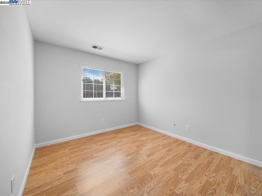 Detail Gallery Image 15 of 30 For 1540 W Kavanagh Ave, Tracy,  CA 95376 - 3 Beds | 2 Baths