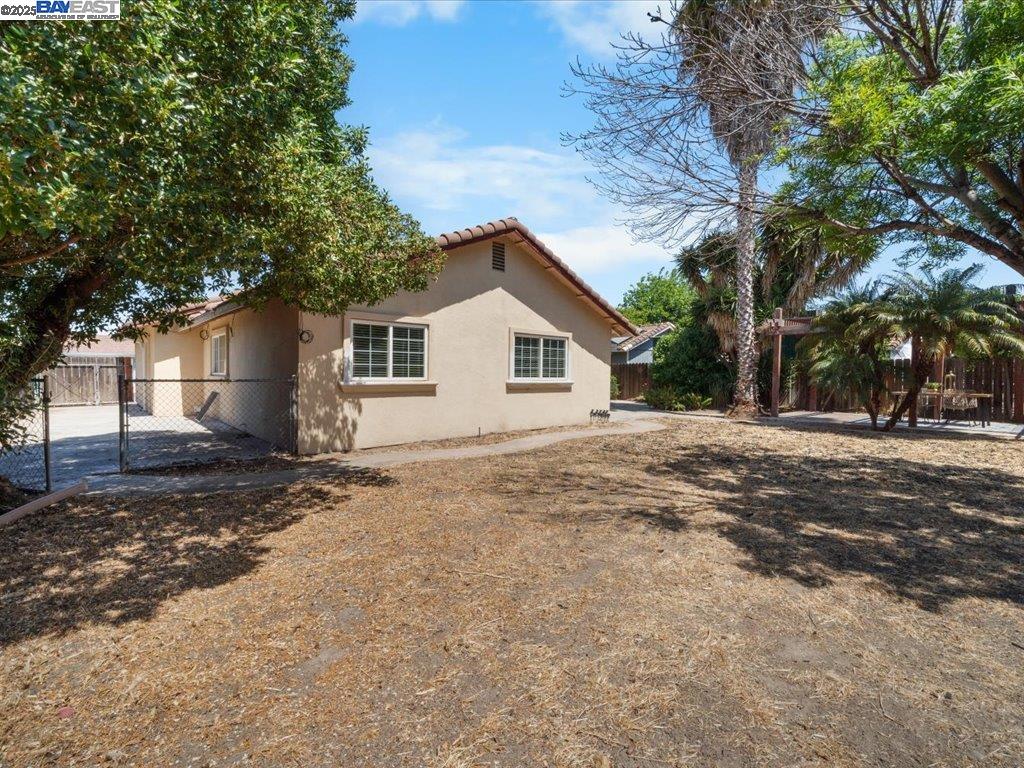 Detail Gallery Image 22 of 30 For 1540 W Kavanagh Ave, Tracy,  CA 95376 - 3 Beds | 2 Baths