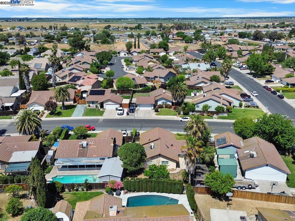 Detail Gallery Image 26 of 30 For 1540 W Kavanagh Ave, Tracy,  CA 95376 - 3 Beds | 2 Baths