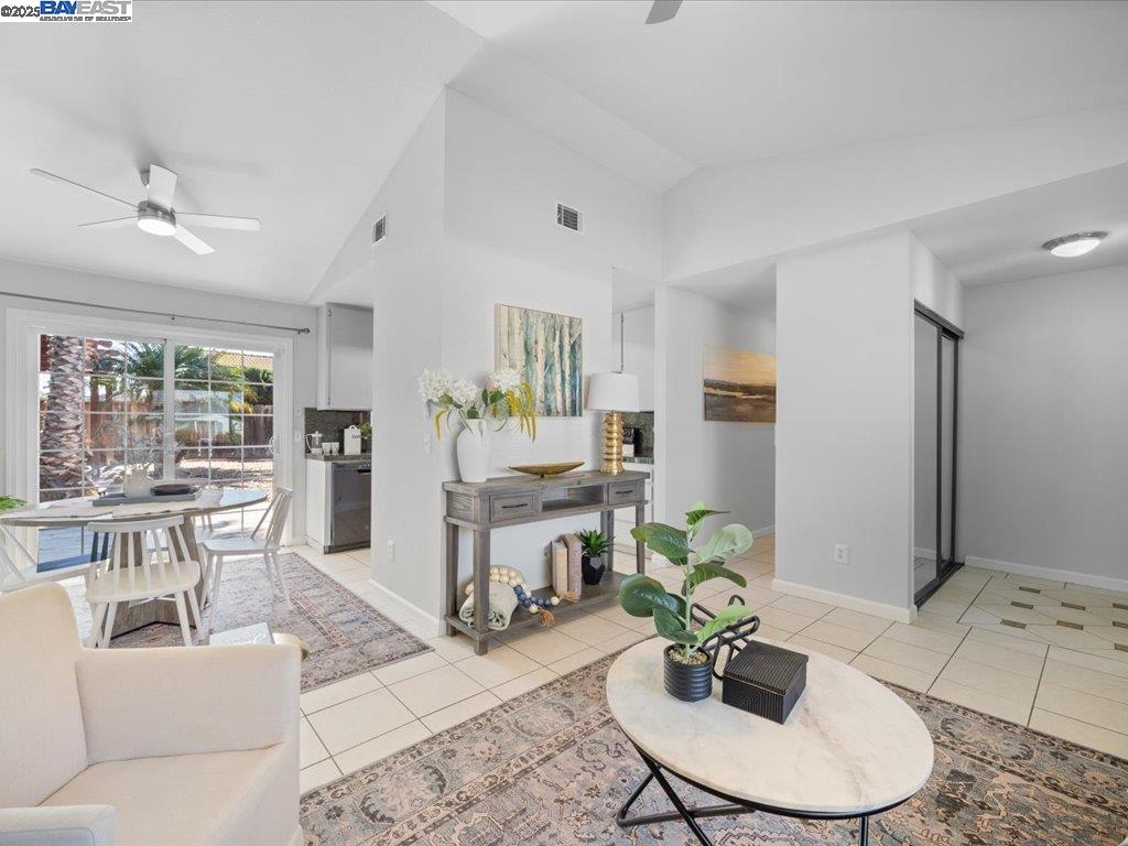 Detail Gallery Image 6 of 30 For 1540 W Kavanagh Ave, Tracy,  CA 95376 - 3 Beds | 2 Baths