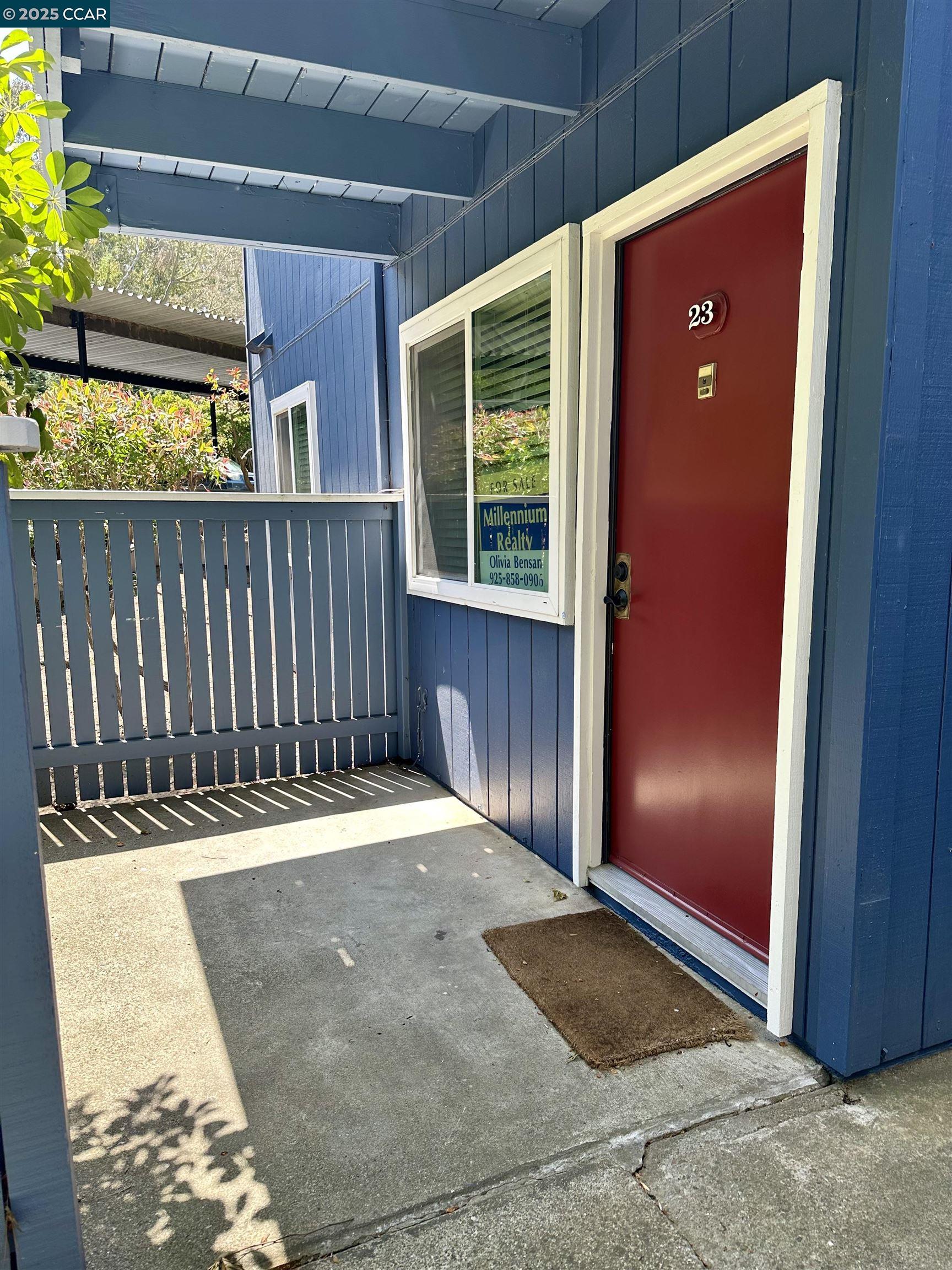 Detail Gallery Image 2 of 14 For 408 Boardwalk Ave #23,  San Bruno,  CA 94066 - 1 Beds | 1 Baths