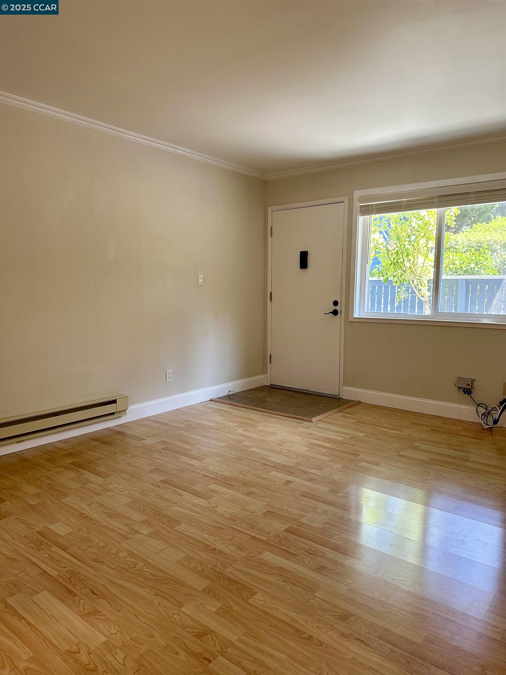 Detail Gallery Image 7 of 14 For 408 Boardwalk Ave #23,  San Bruno,  CA 94066 - 1 Beds | 1 Baths