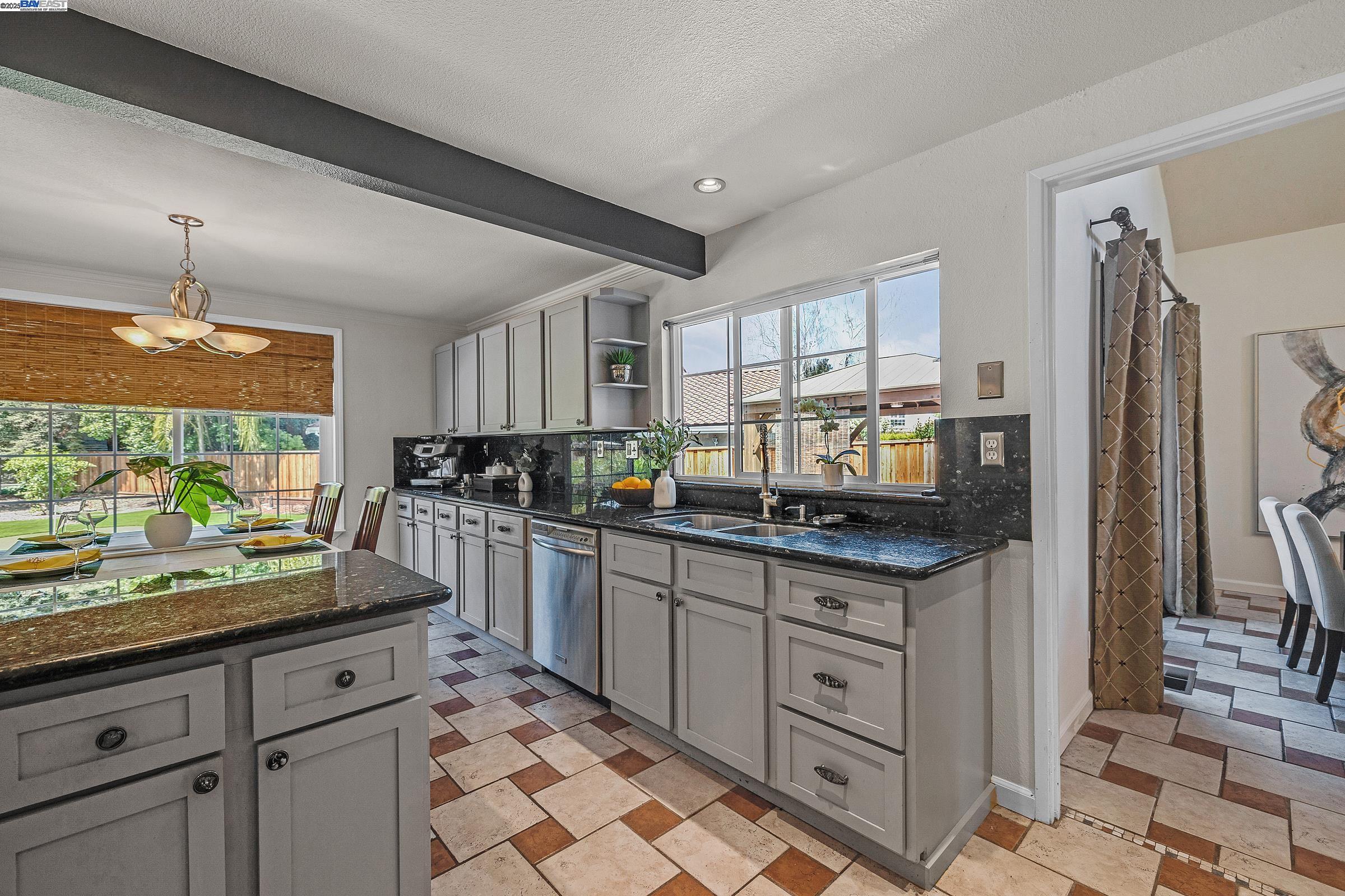 Detail Gallery Image 11 of 42 For 45421 Parkmeadow Dr, Fremont,  CA 94539 - 5 Beds | 3 Baths