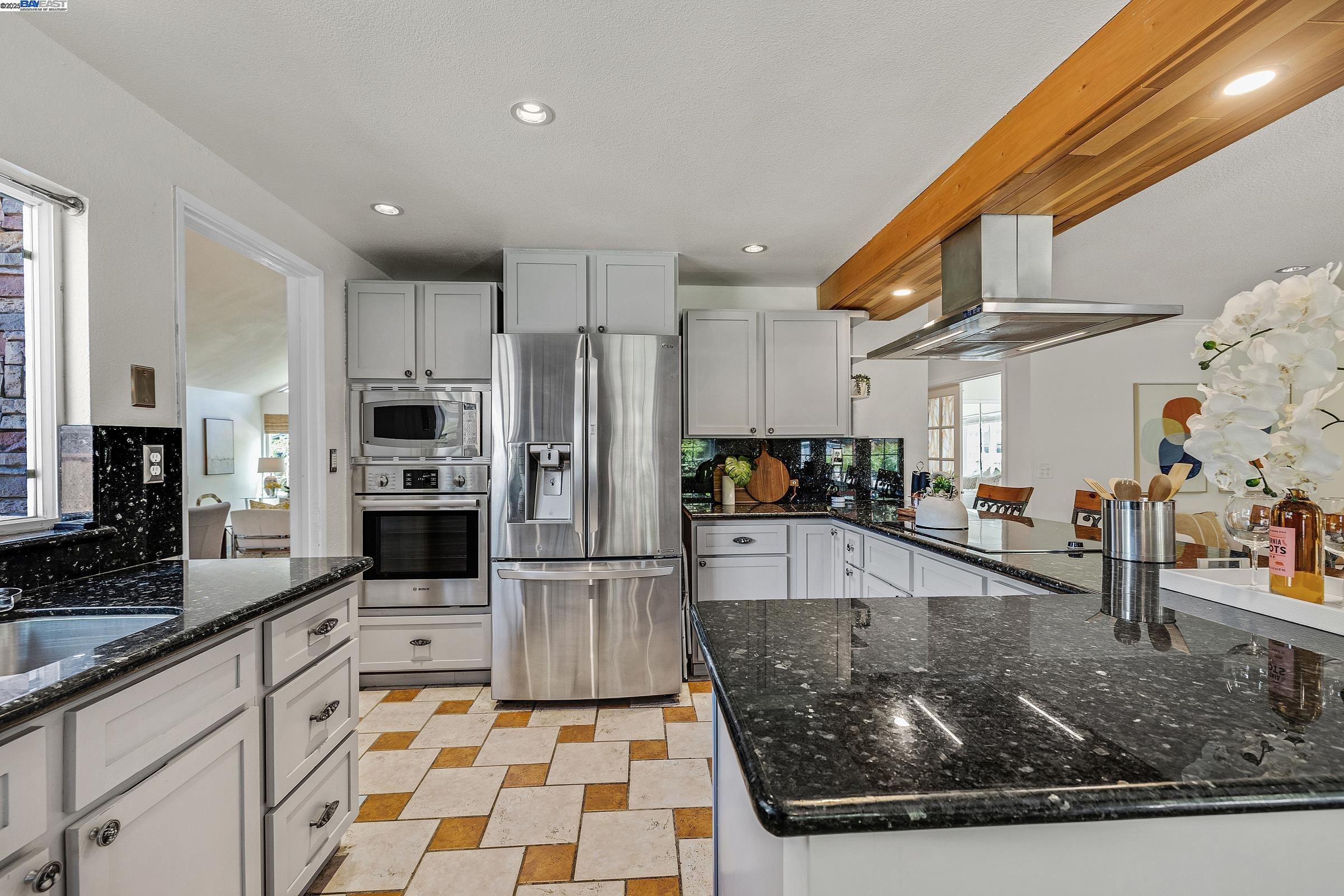 Detail Gallery Image 14 of 42 For 45421 Parkmeadow Dr, Fremont,  CA 94539 - 5 Beds | 3 Baths