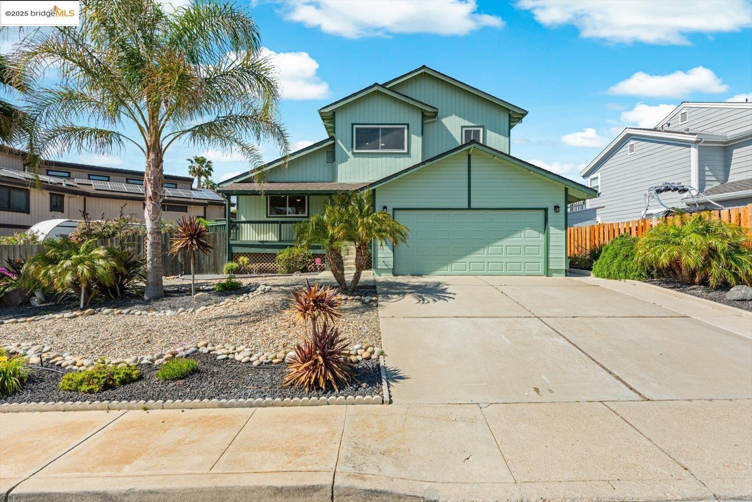 Detail Gallery Image 2 of 51 For 5575 Marlin Dr, Discovery Bay,  CA 94505 - 3 Beds | 3 Baths