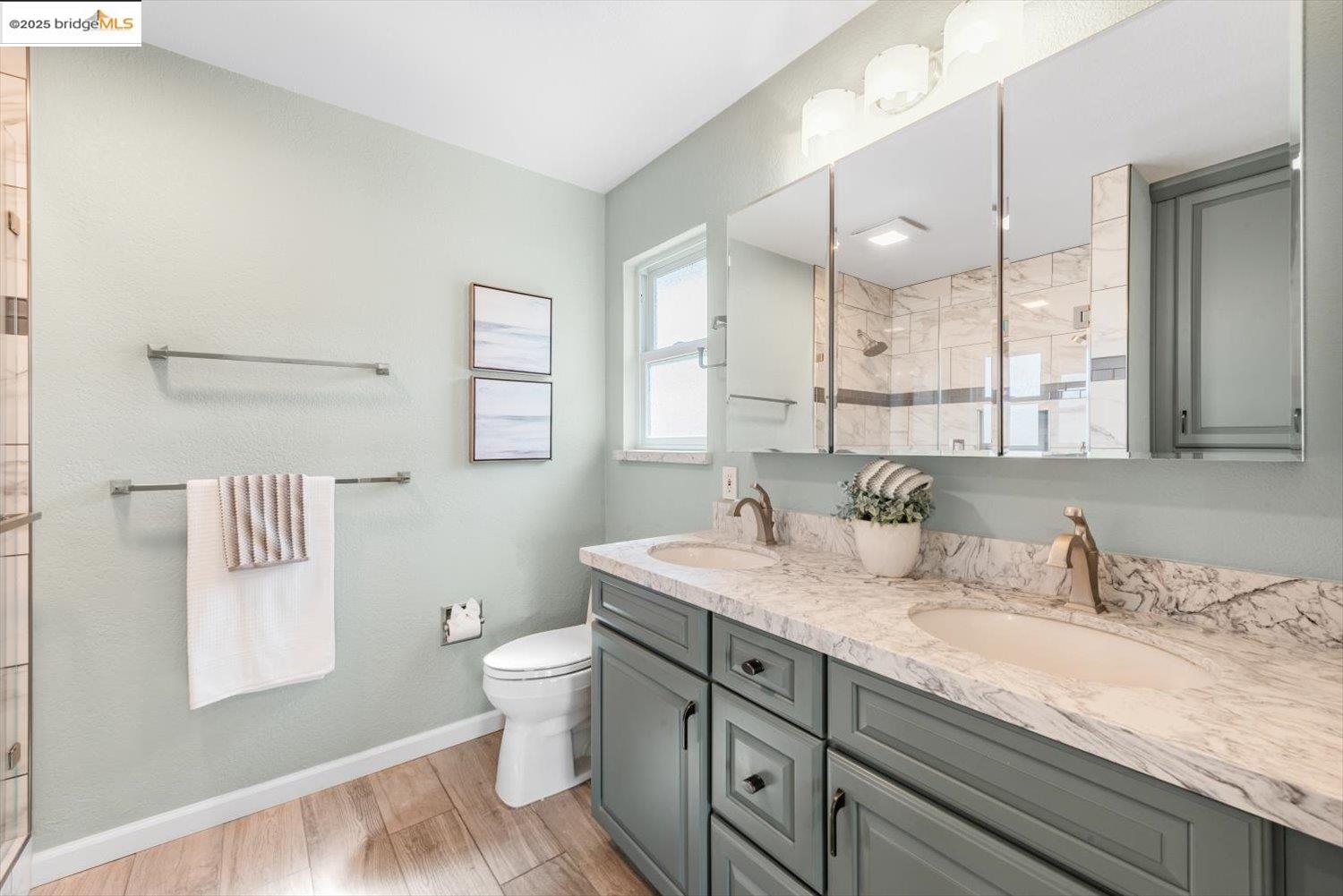 Detail Gallery Image 24 of 51 For 5575 Marlin Dr, Discovery Bay,  CA 94505 - 3 Beds | 3 Baths