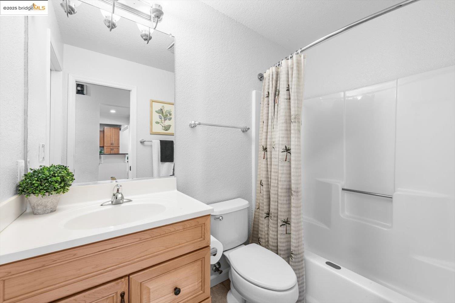 Detail Gallery Image 27 of 51 For 5575 Marlin Dr, Discovery Bay,  CA 94505 - 3 Beds | 3 Baths