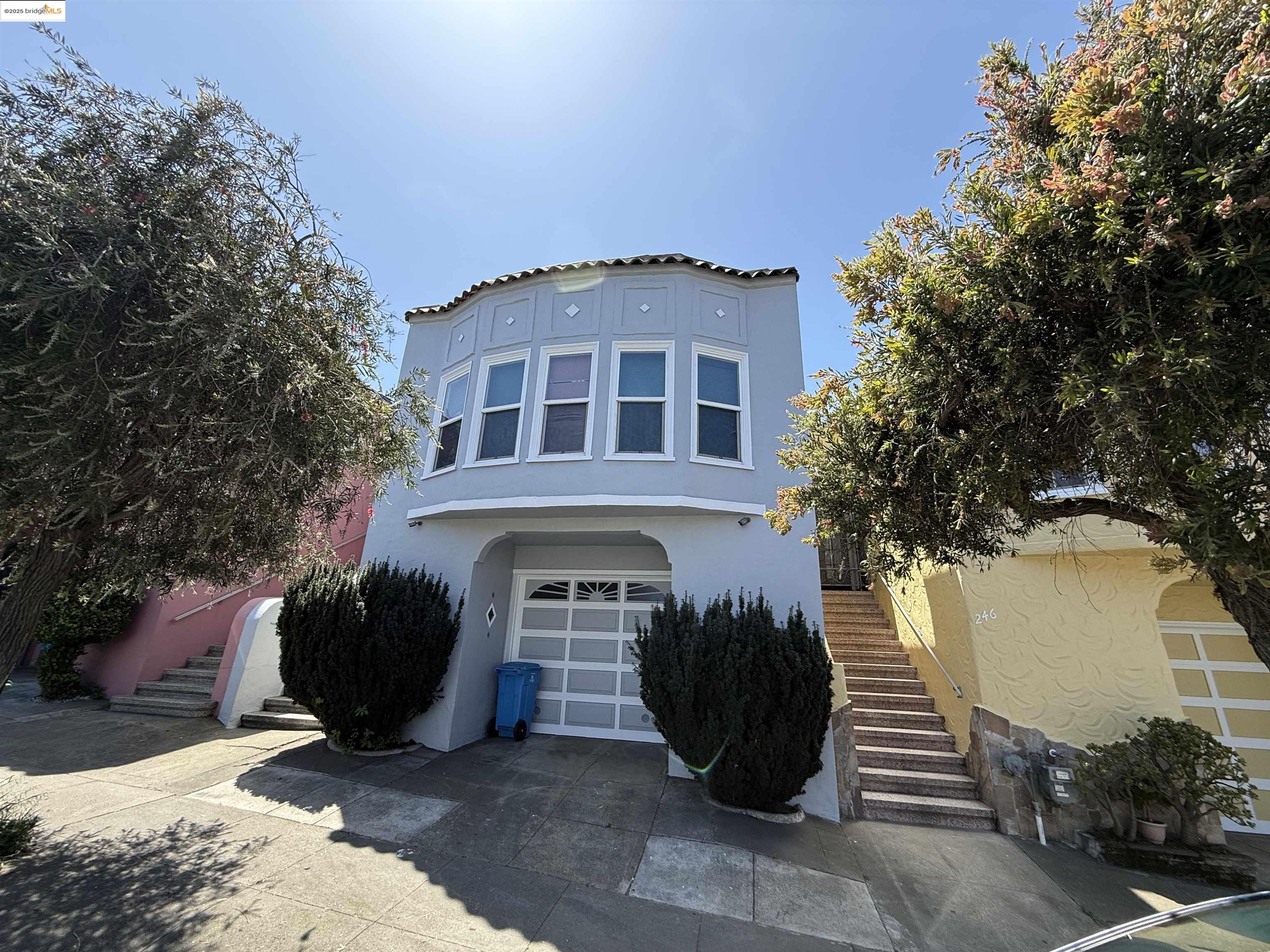 Detail Gallery Image 1 of 10 For 250 Silver Ave, San Francisco,  CA 94112 - 2 Beds | 1 Baths