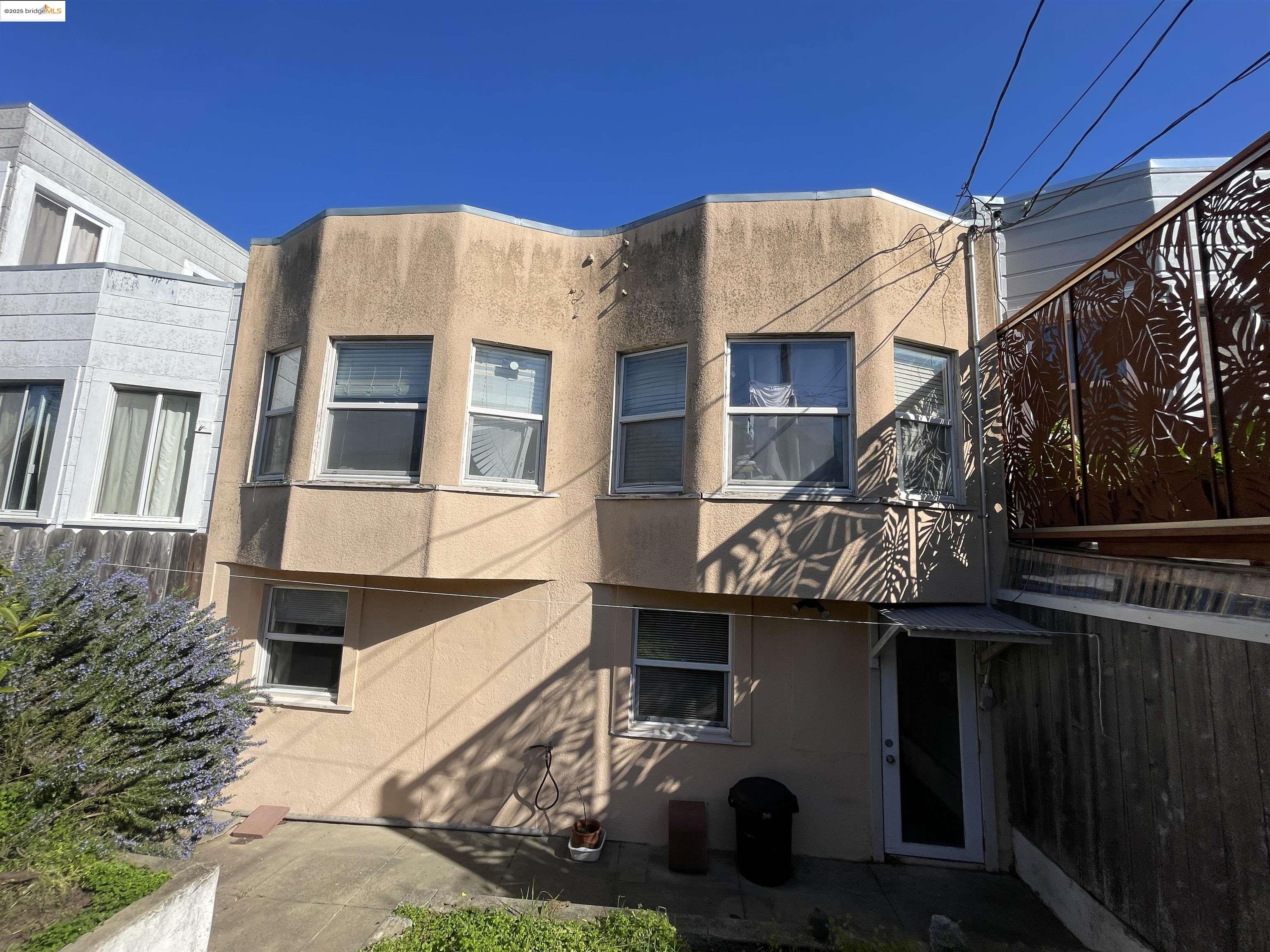 Detail Gallery Image 9 of 10 For 250 Silver Ave, San Francisco,  CA 94112 - 2 Beds | 1 Baths