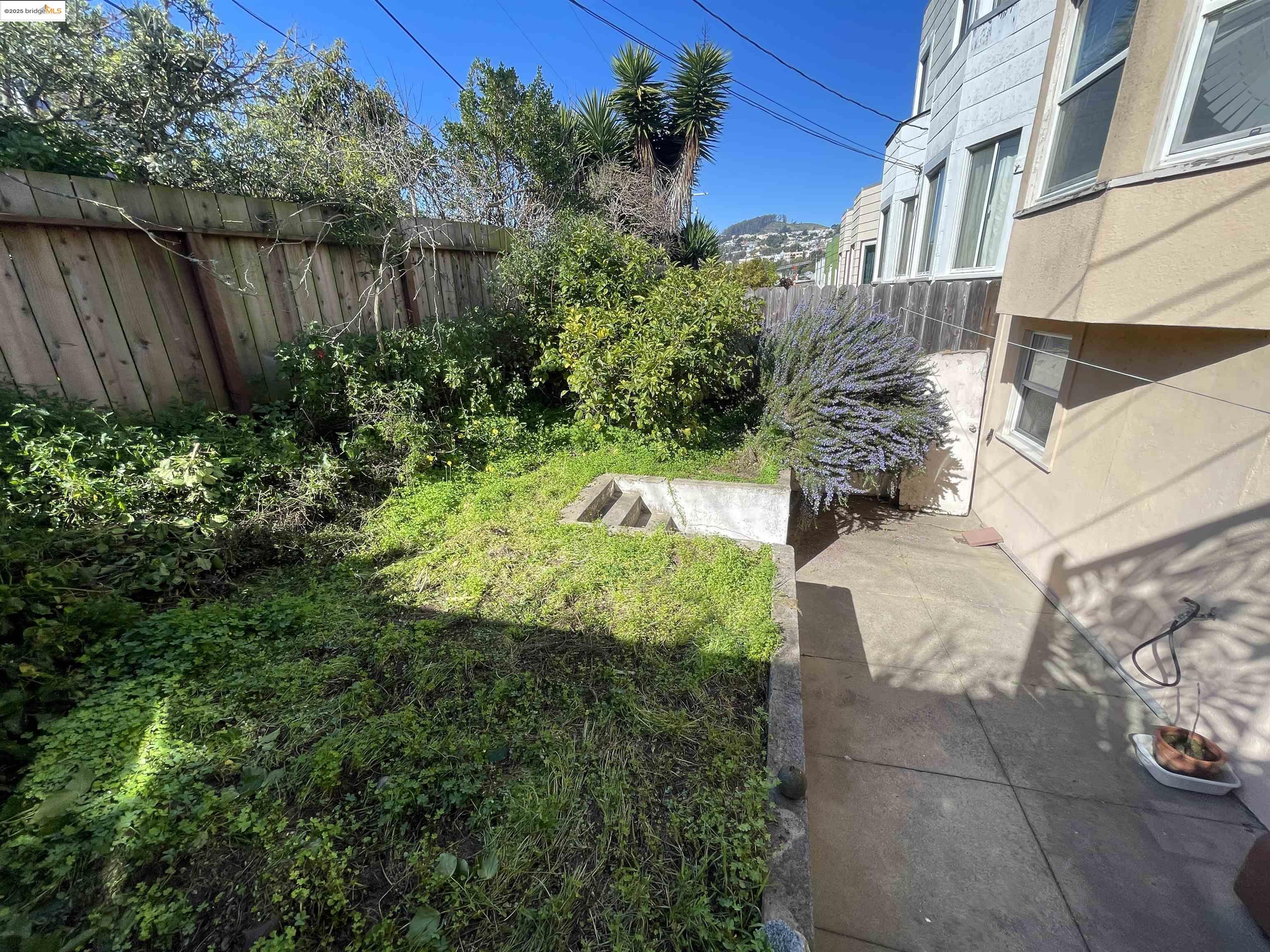 Detail Gallery Image 10 of 10 For 250 Silver Ave, San Francisco,  CA 94112 - 2 Beds | 1 Baths