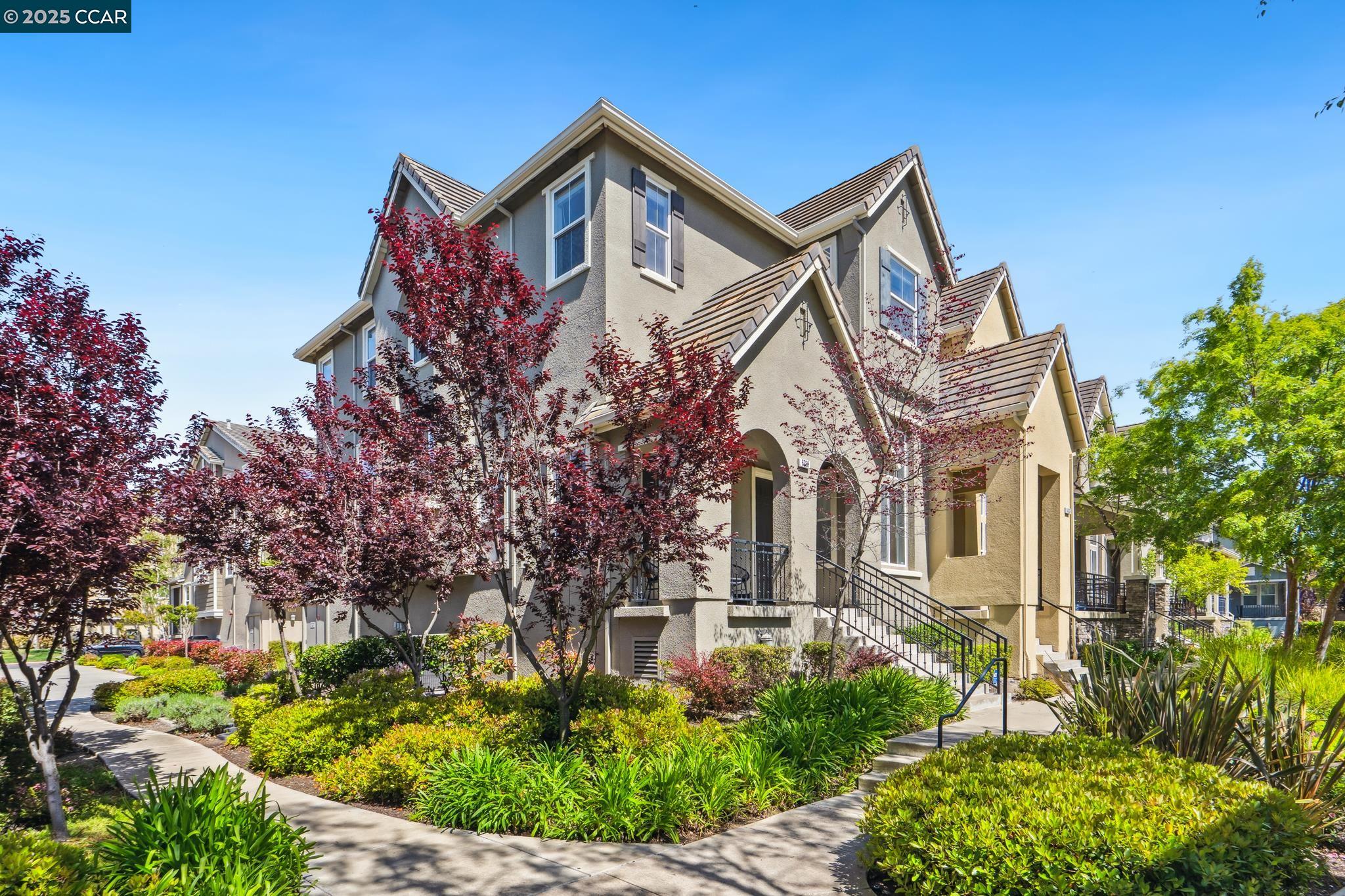 SAN RAMON Condos Condos For Sale