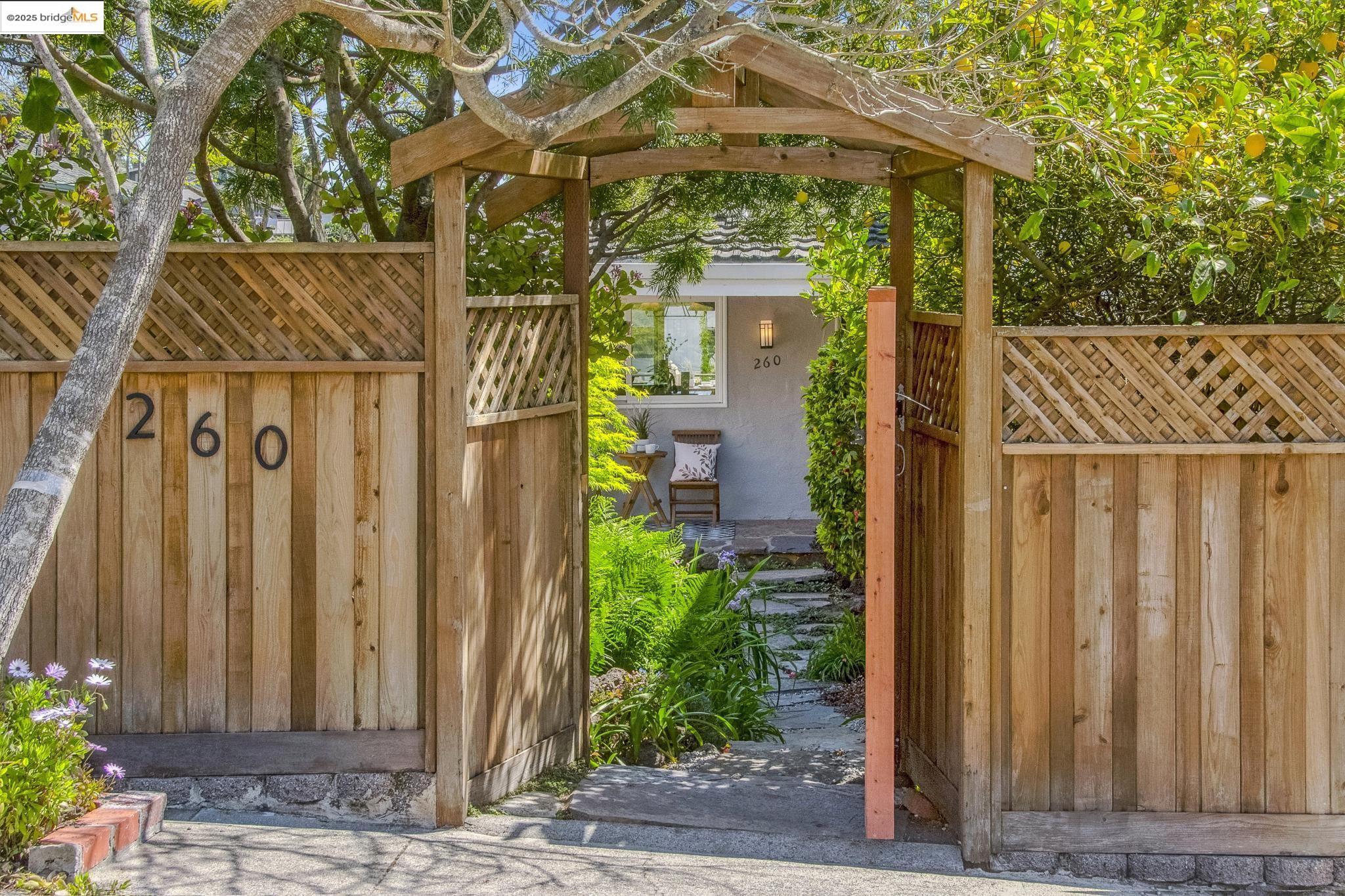 Detail Gallery Image 1 of 52 For 260 Willamette Ave, Kensington,  CA 94708 - 4 Beds | 2 Baths